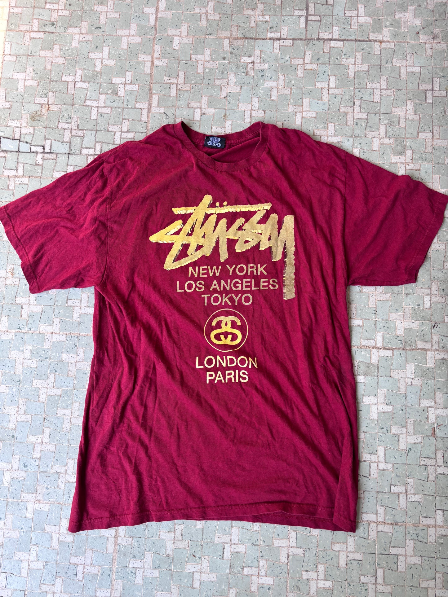 Stussy World Tour T-Shirt Size L Red