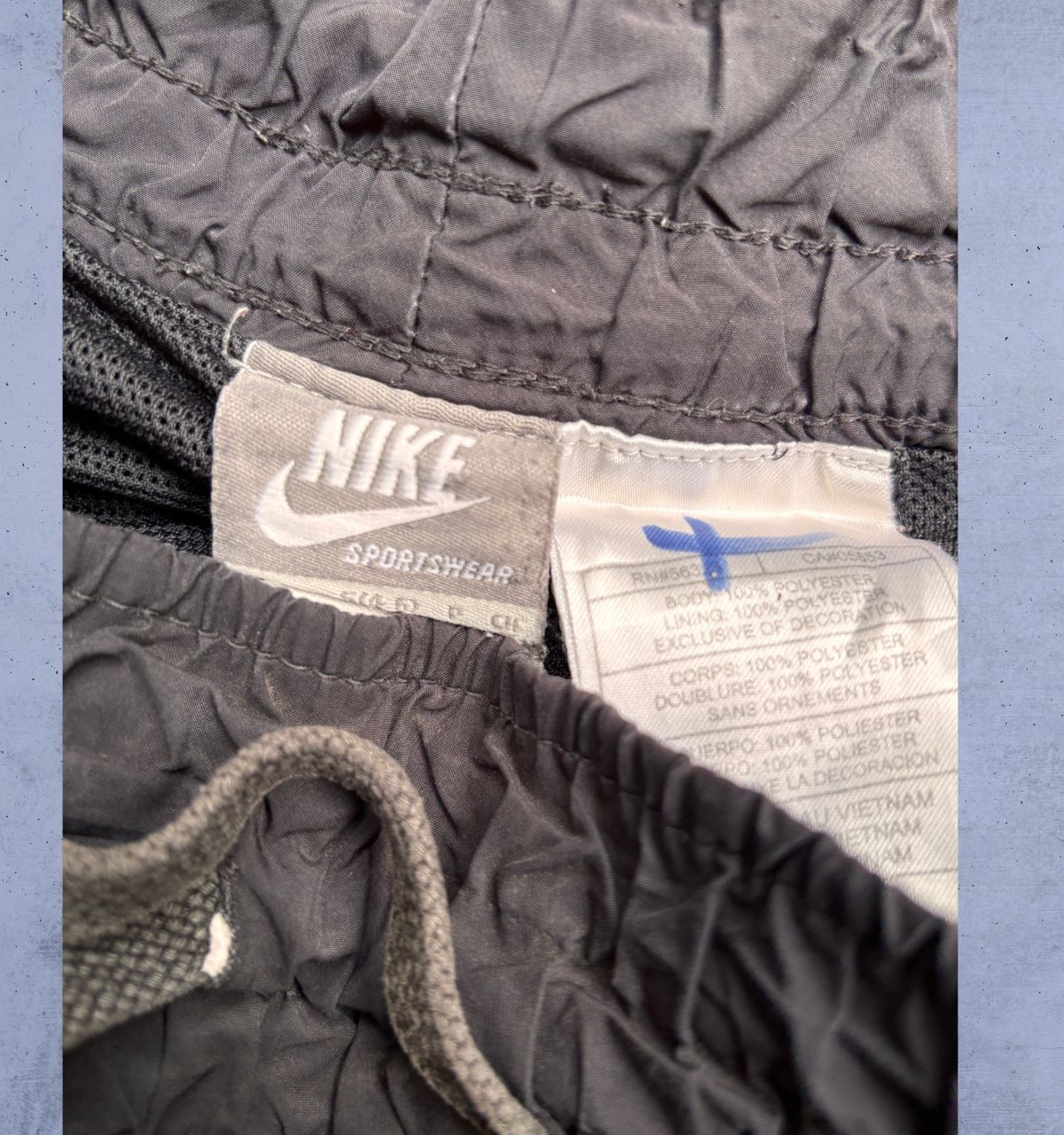 Vintage Y2K Nike Track Pants Women’s S Black Pink Detail Classic Windbreakers