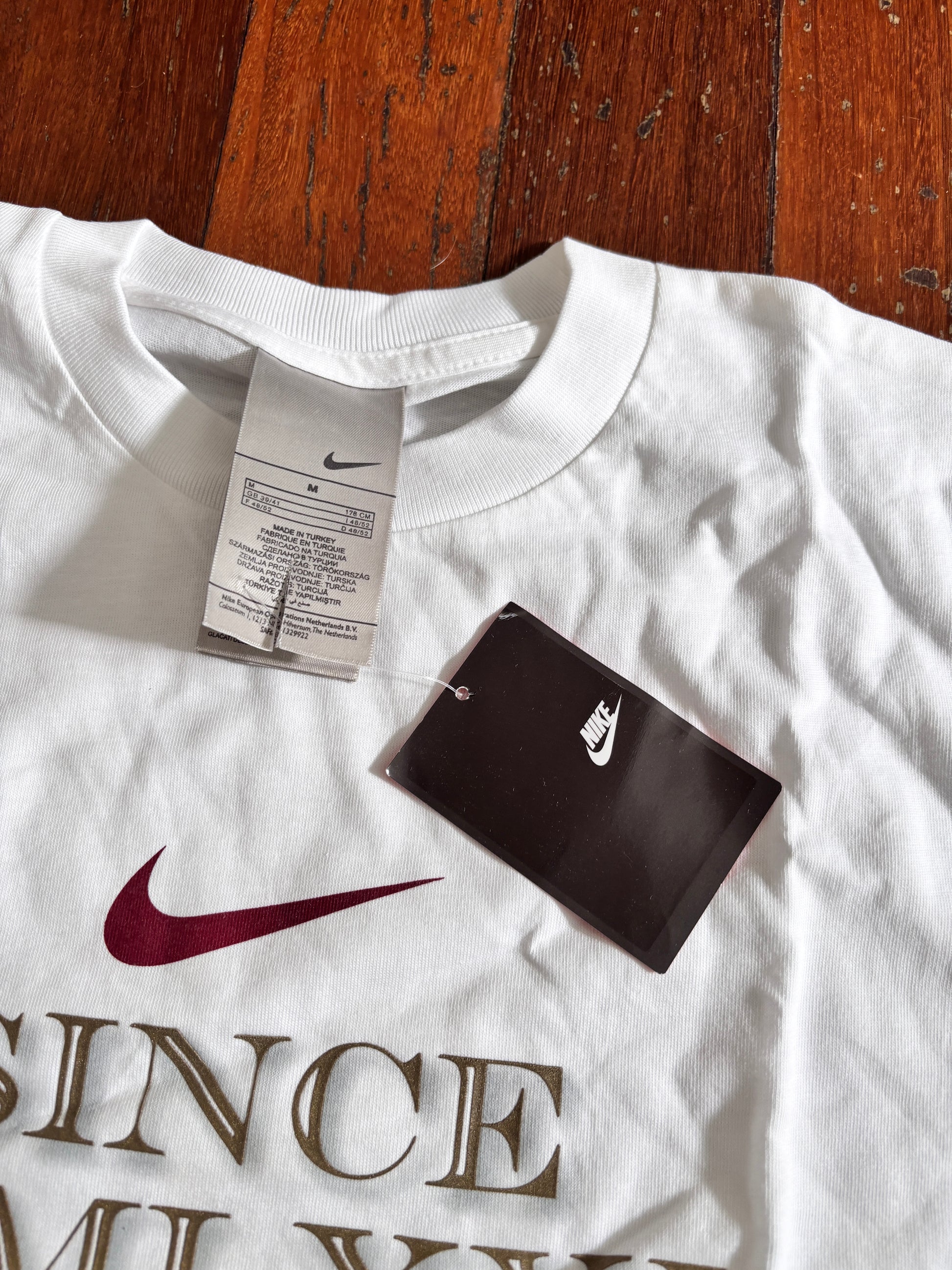 Vintage Y2K Nike T-shirt Size M White Roman Numeral Large Swoosh NWT Deadstock