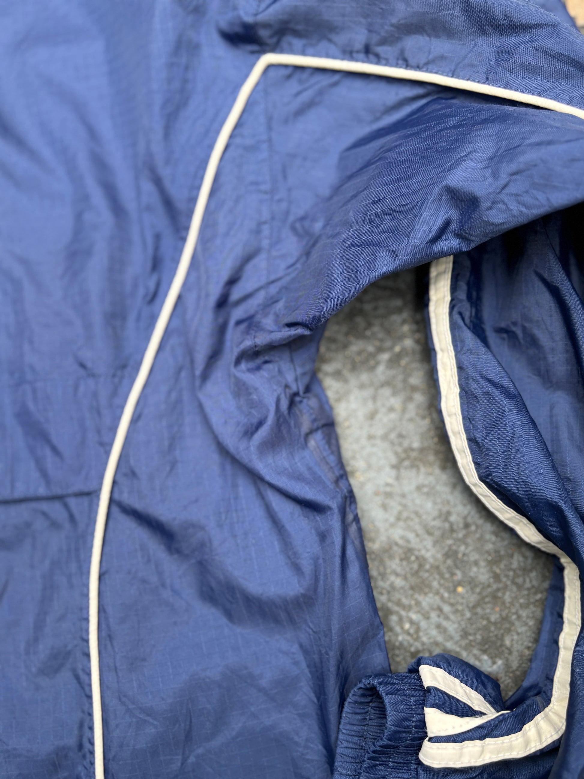 Vintage Adidas Droit Au But Jacket Size M Navy Chest Logo Nylon Windbreaker w Hood