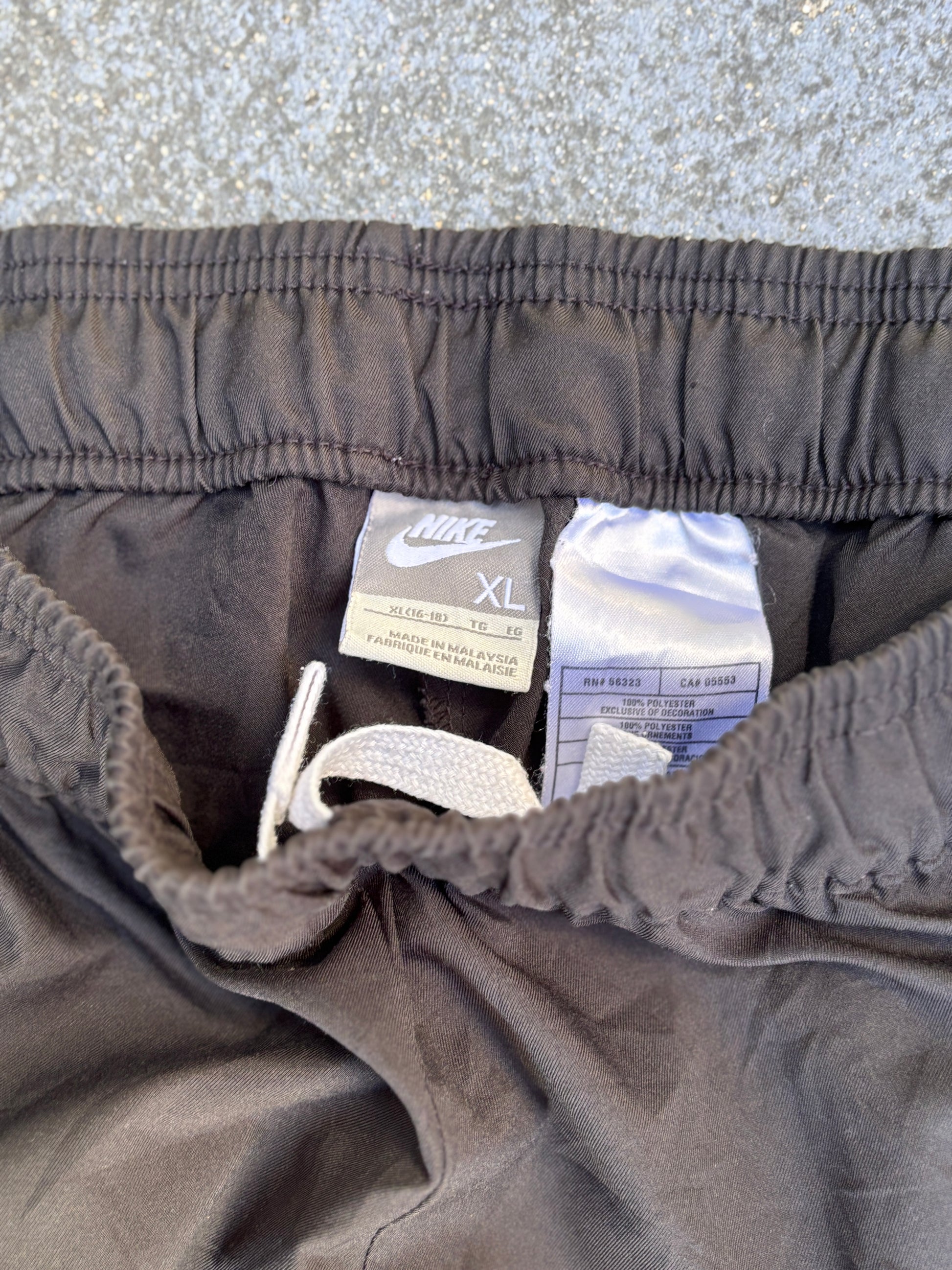 Vintage Y2K Nike 3/4 Track Pants Size L Black White Detail Wide Leg Windbreakers