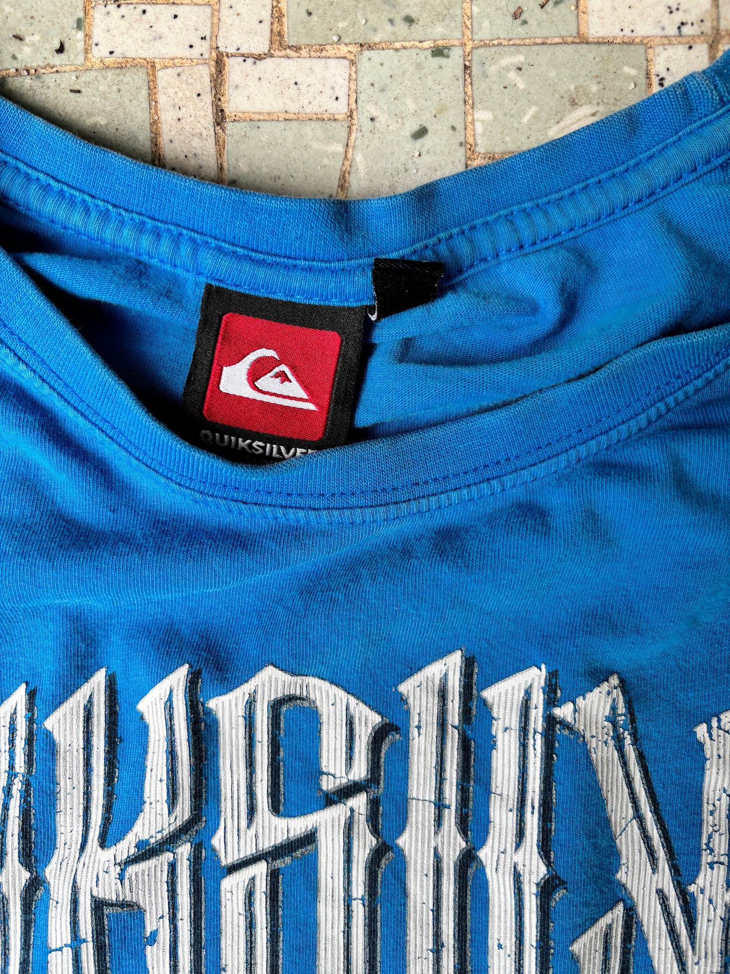 Y2K Quiksilver T-shirt Size XL Blue All Over