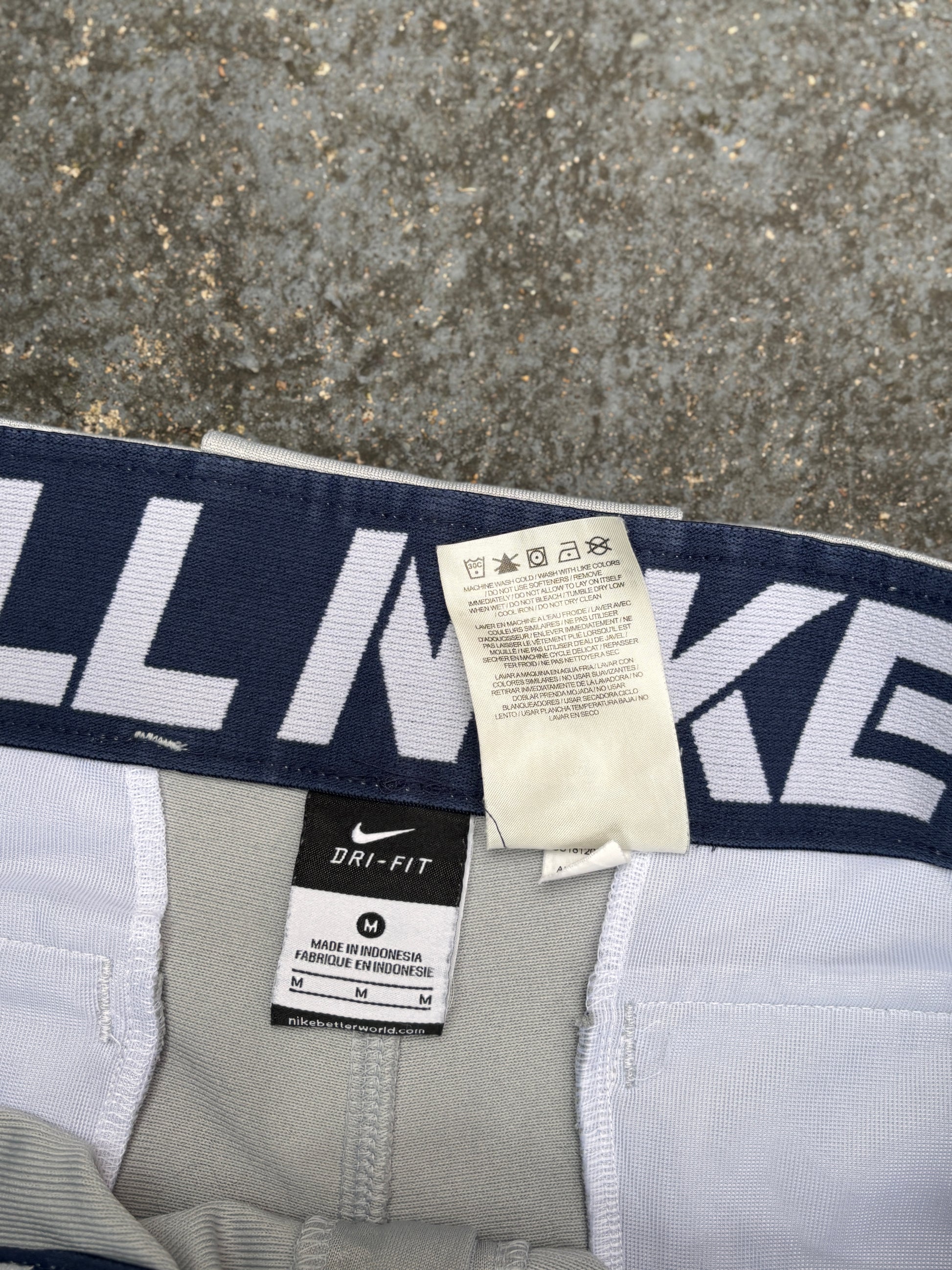 Vintage Y2K/2010s Nike Baseball Track Pants M Grey Navy Side Detail Straight Leg