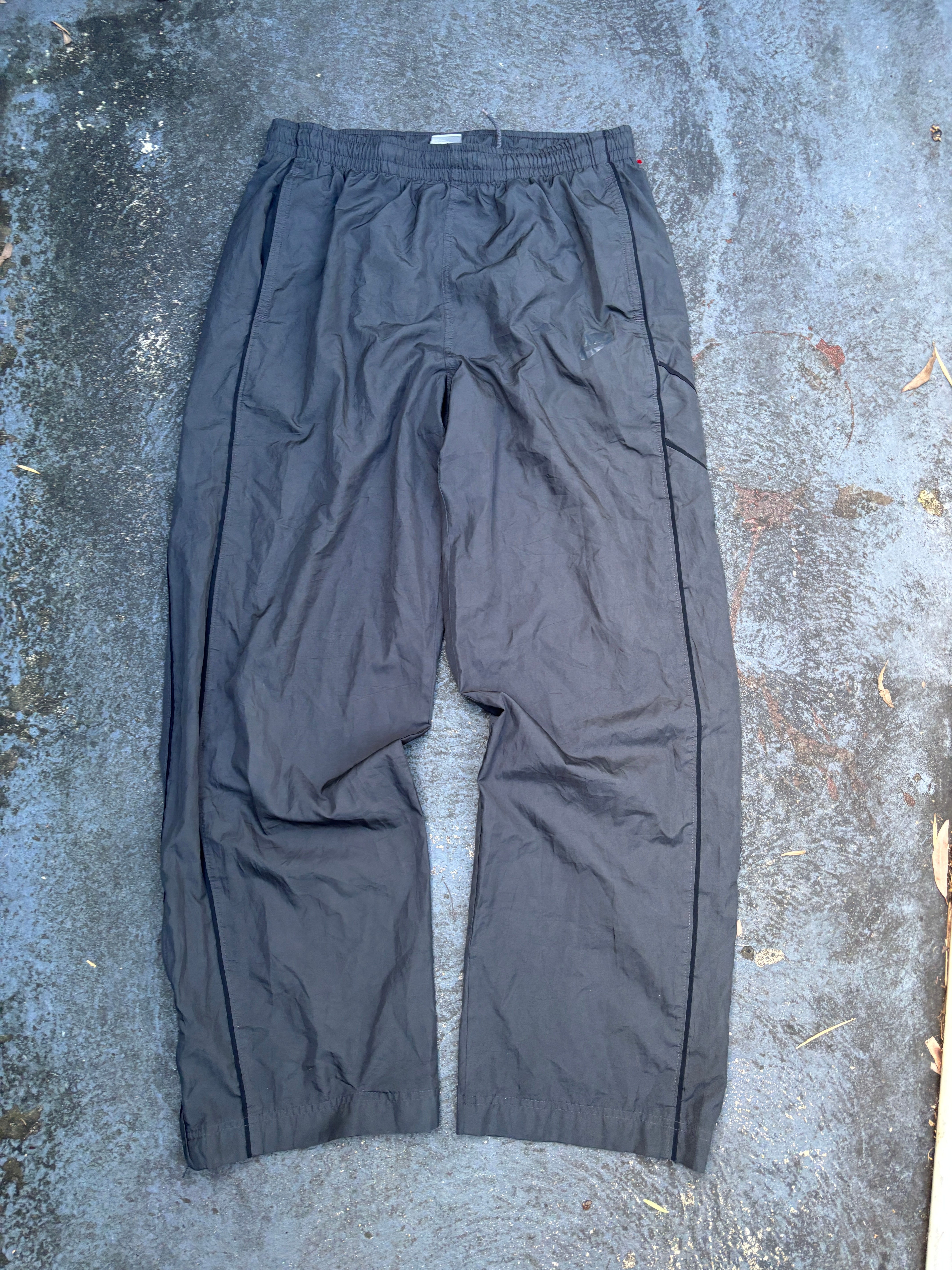 NIKE archive wide nylon pants 刺繍ロゴ y2k Vintage Nike Track Pants Nylon Big Logo Y2K Swoosh Drill | eBay