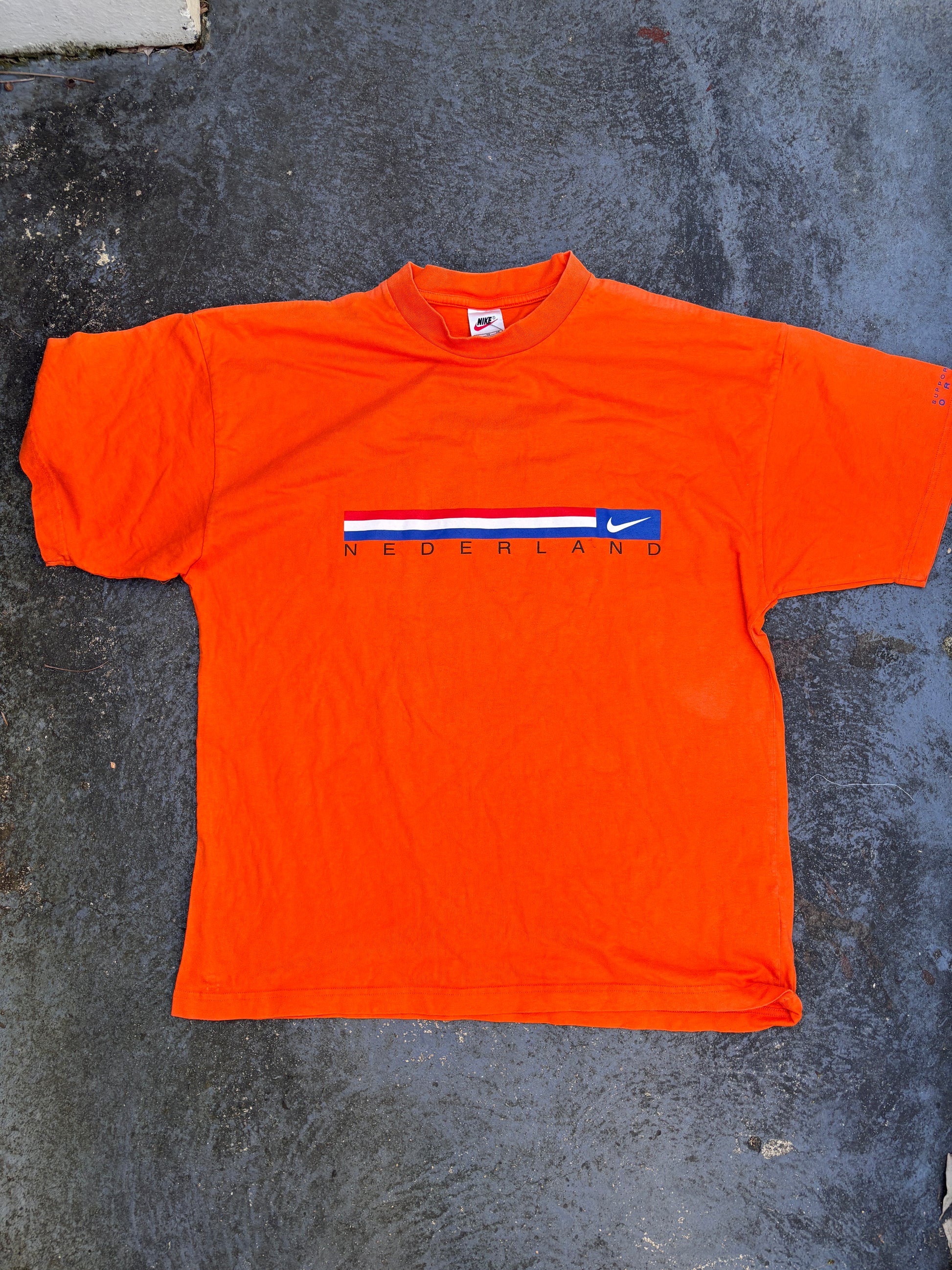 Vintage 90s Nike Netherlands Footabll T-Shirt Size XL Orange National Team Front Back Logo