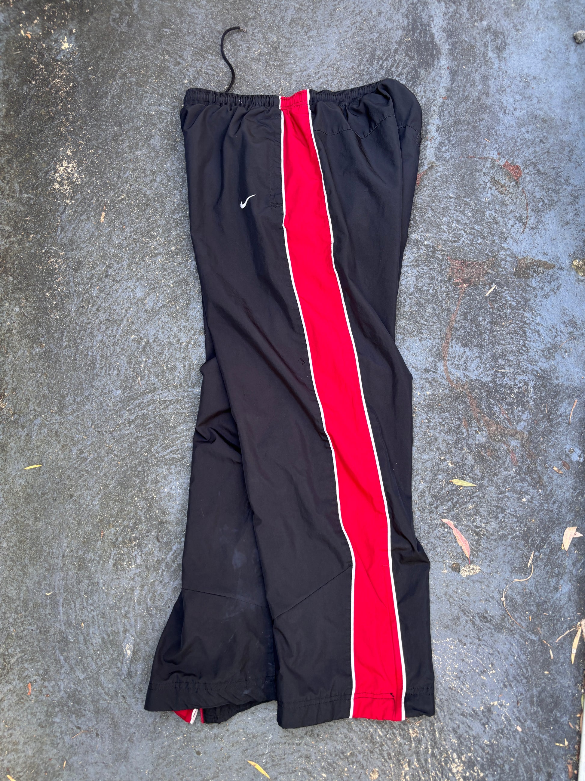 Vintage Y2K Nike Track Pants Size M Black Red Detail Wide Leg Ankle Zip Windbreaker
