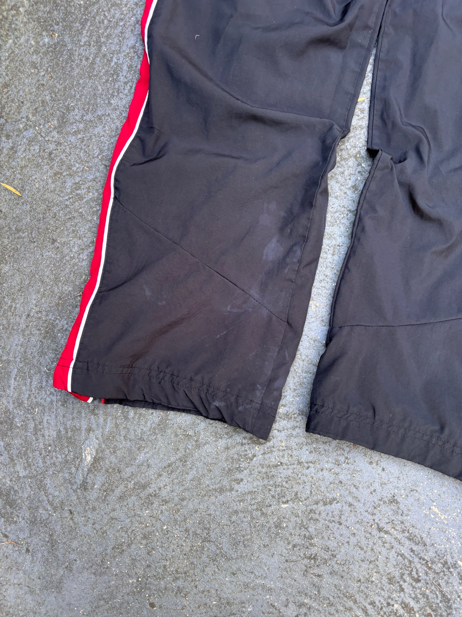 Vintage Y2K Nike Track Pants Size M Black Red Detail Wide Leg Ankle Zip Windbreaker