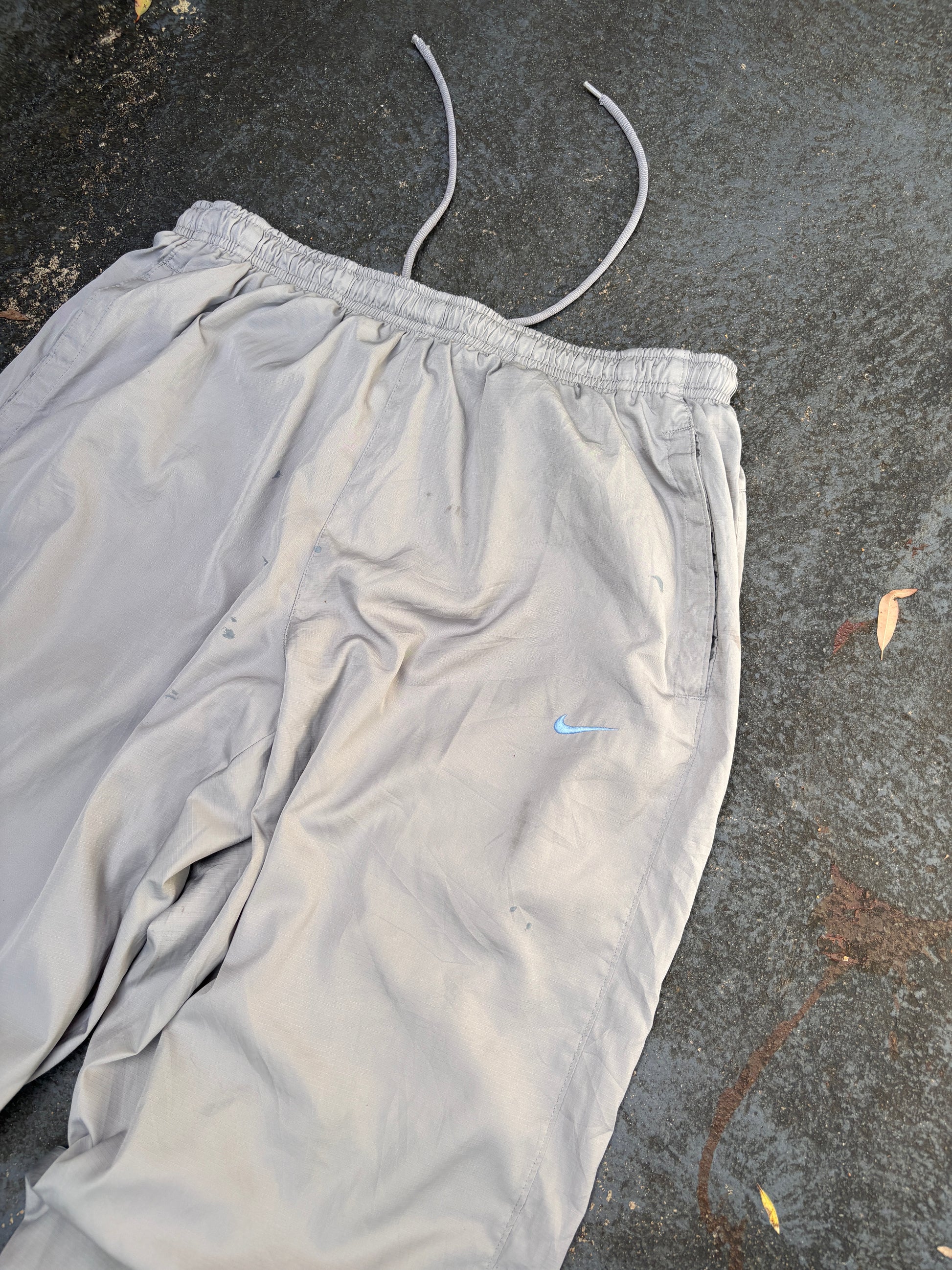Vintage Y2K Nike Track Pants Size XL Grey Blue Swoosh Wide Leg Ankle Zip Windbreaker