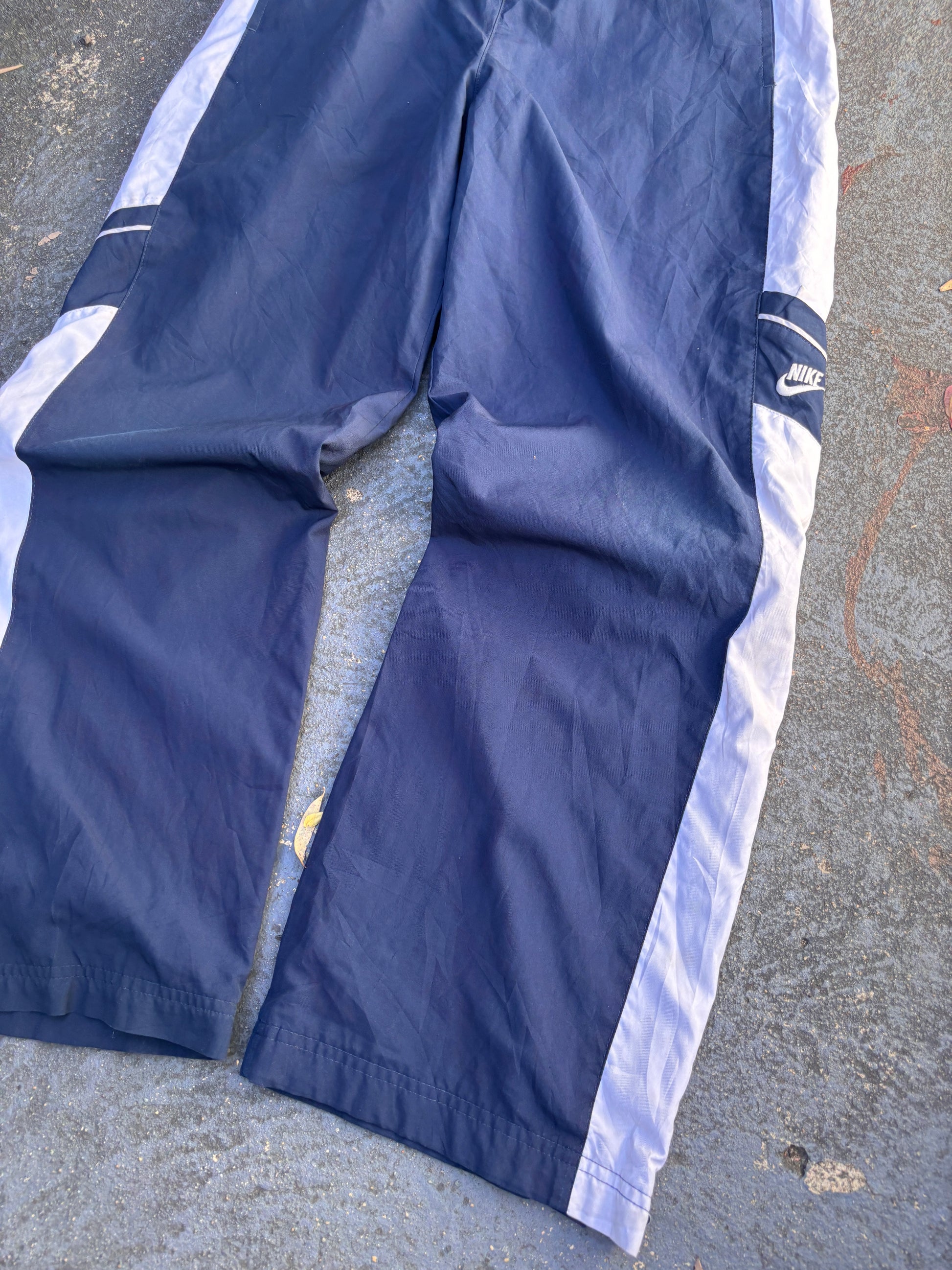 Vintage Y2K Nike Track Pants Women’s Size L Navy White Side Detail Ankle Zip