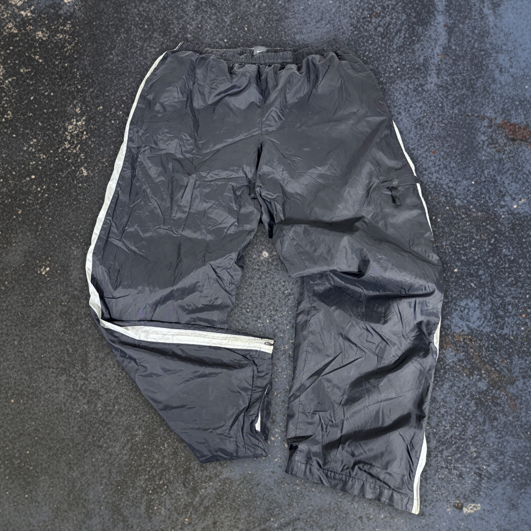 Vintage Y2K Nike Track Pants Size XL Black Cream Detail Cargo Pocket Spell Out Ankle Zip