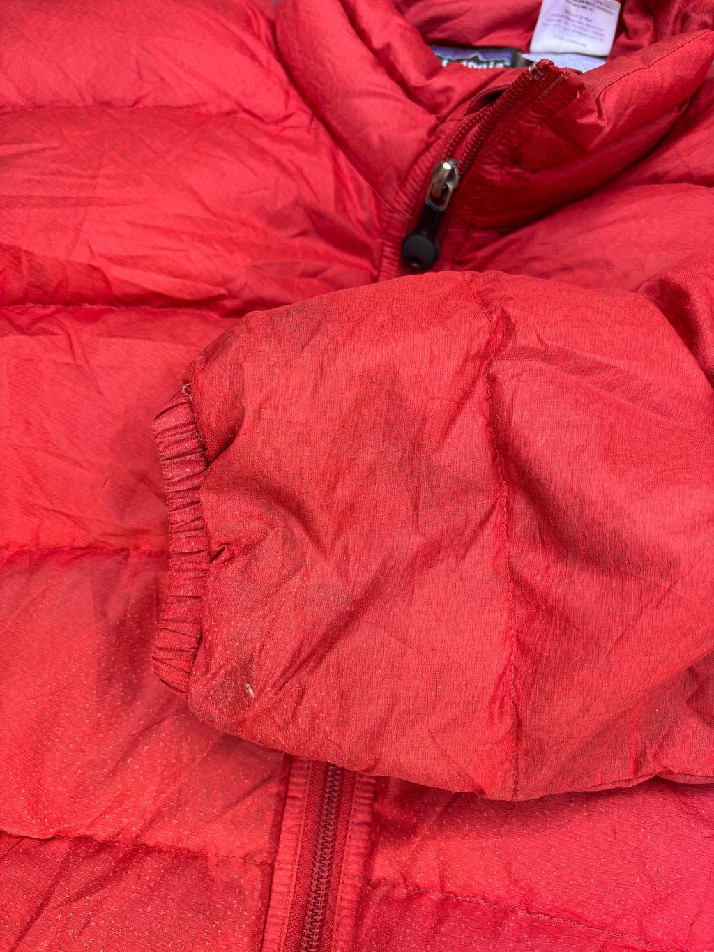 Patagonia Puffer Down Jacket Size S Red Hip Logo Textured Poly Full Zip Pockets