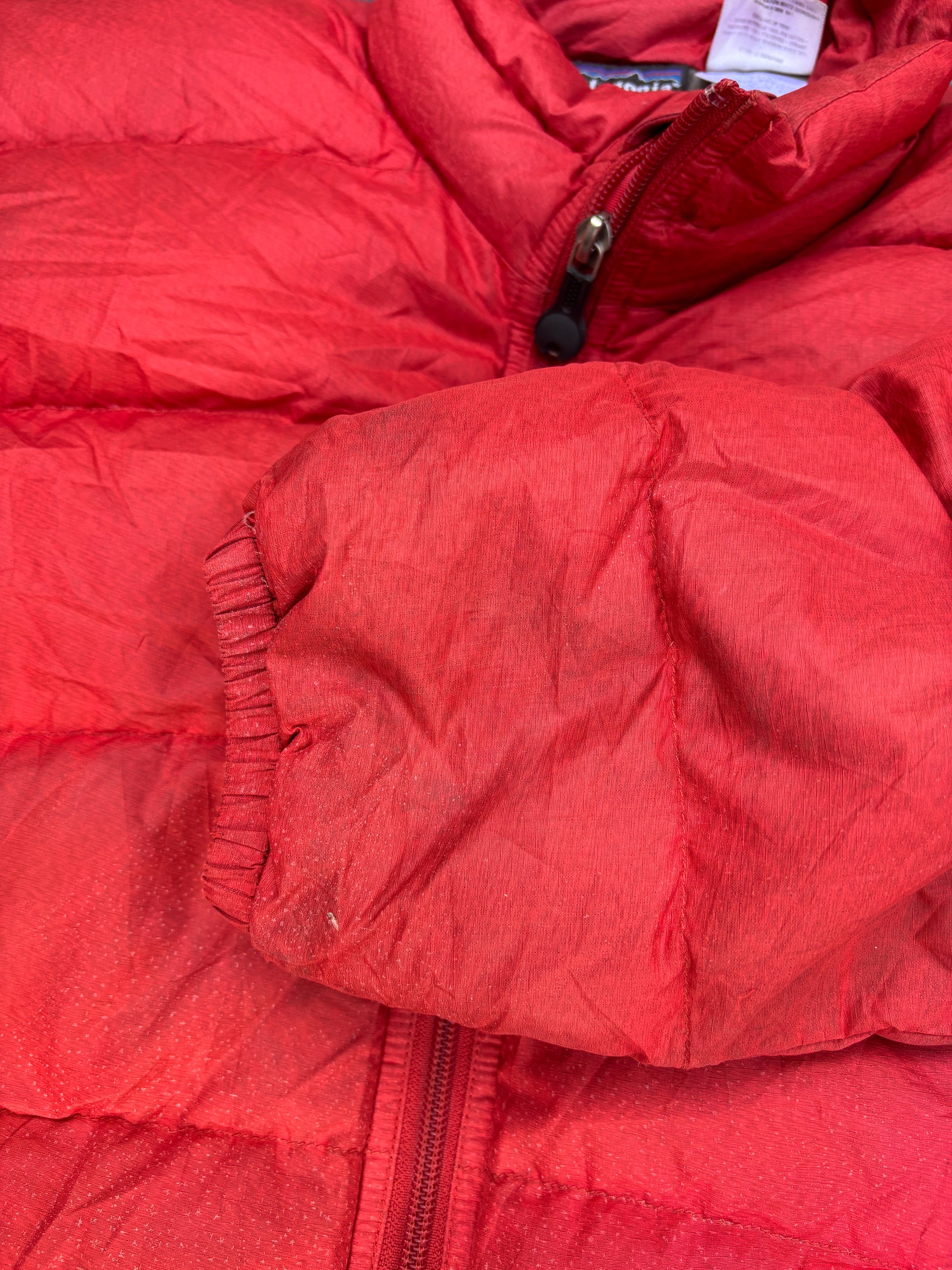 Patagonia Puffer Down Jacket Size S Red Hip Logo Textured Poly Full Zip Pockets