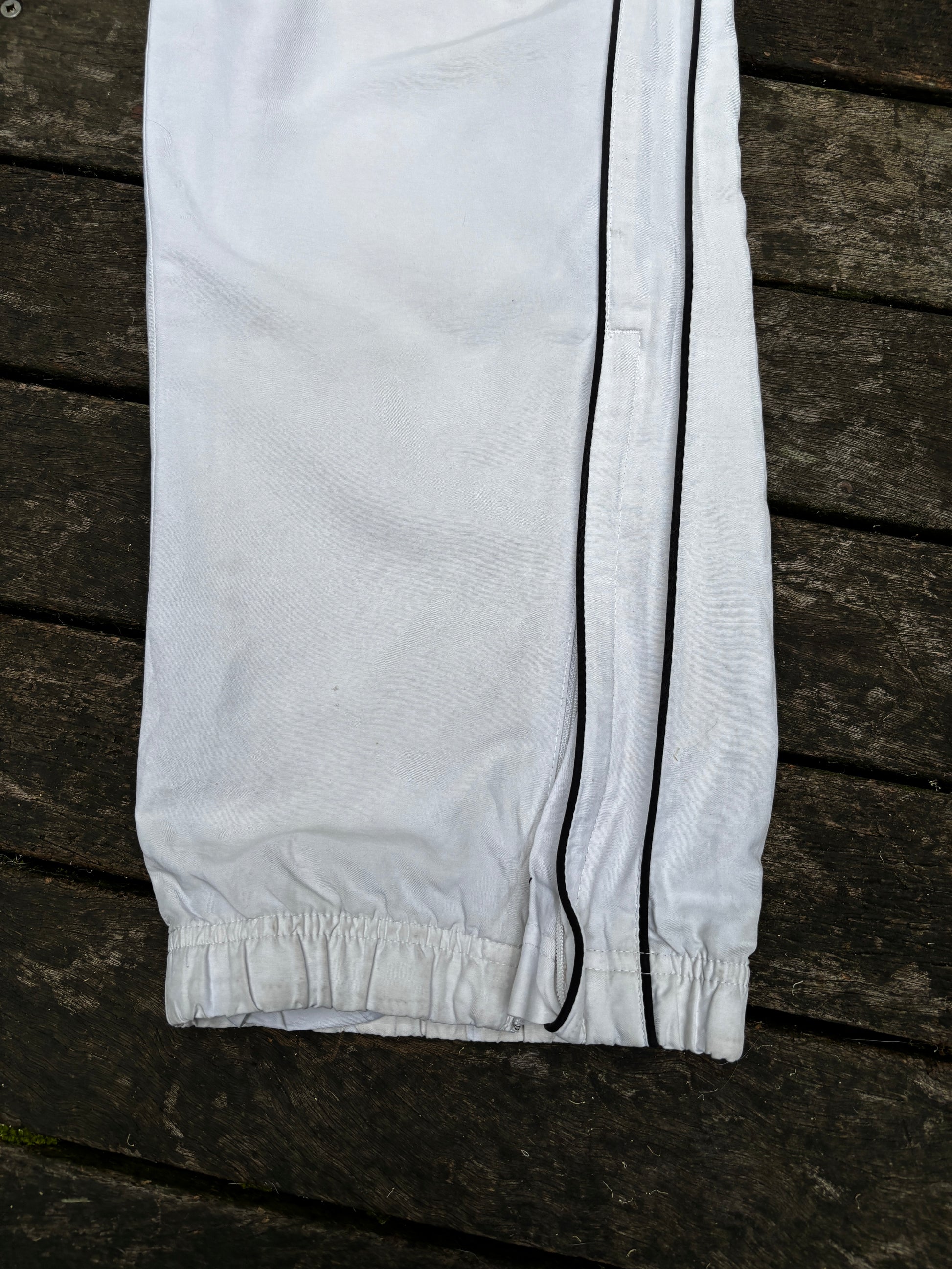 Classic Y2K Nike Track Pants Size L White