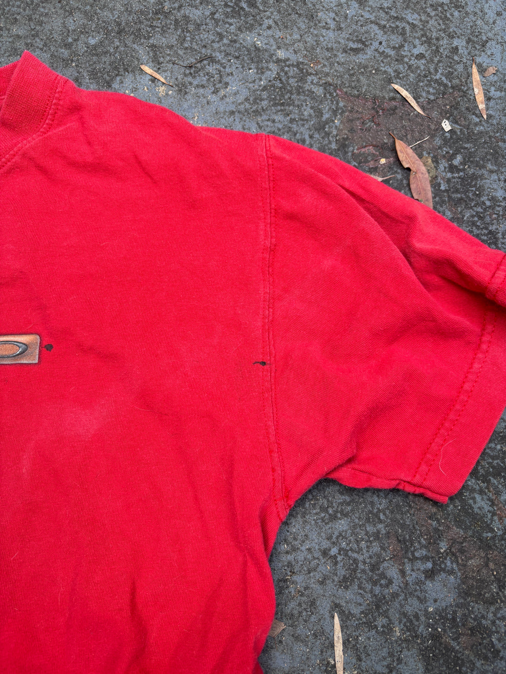 Vintage Y2K Oakley T-shirt Size S Red Spell Out Classic Logo Crew Neck