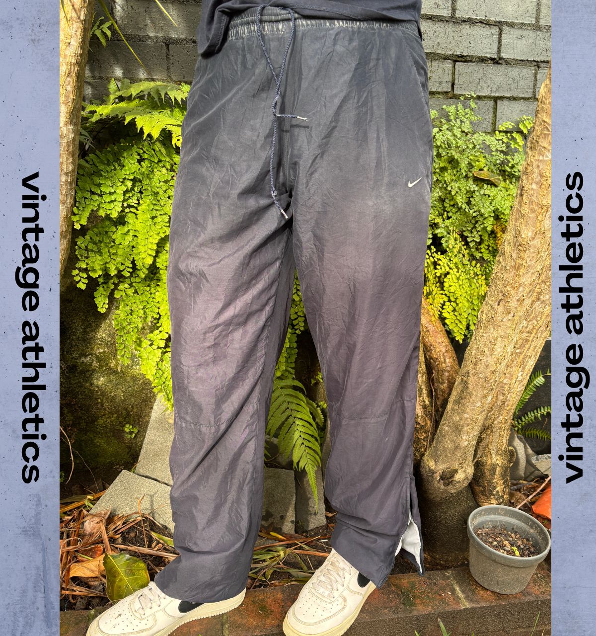 Vintage Y2K Nike Track Pants Size M Navy White Swoosh Classic Wide Leg Ankle Zip