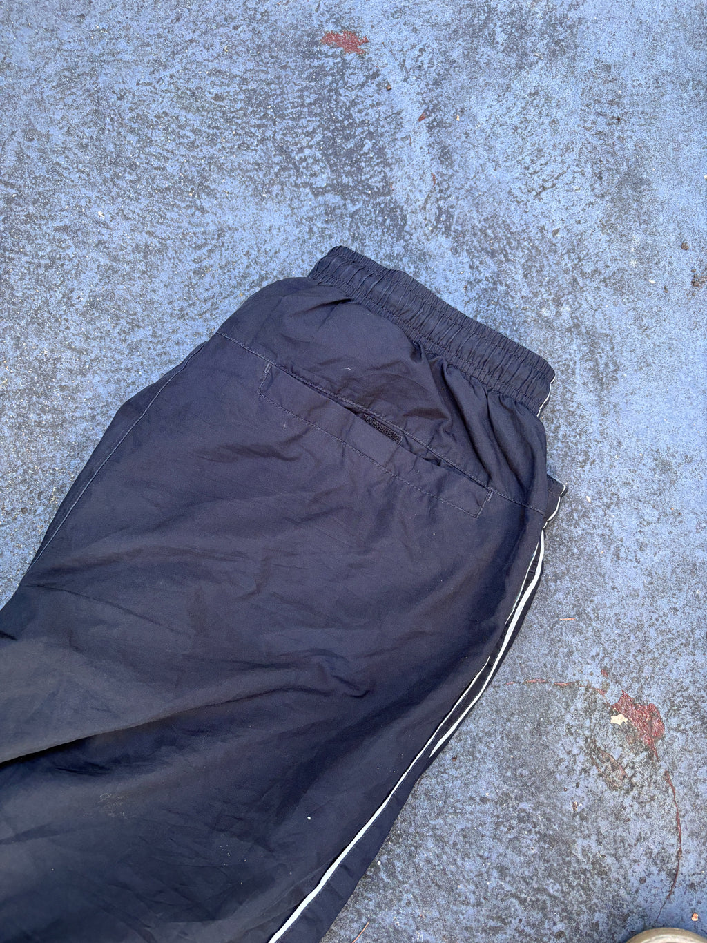 Vintage Y2K Nike Track Pants Size XL Black Grey Detail Swoosh Classic Nylon Windbreakers