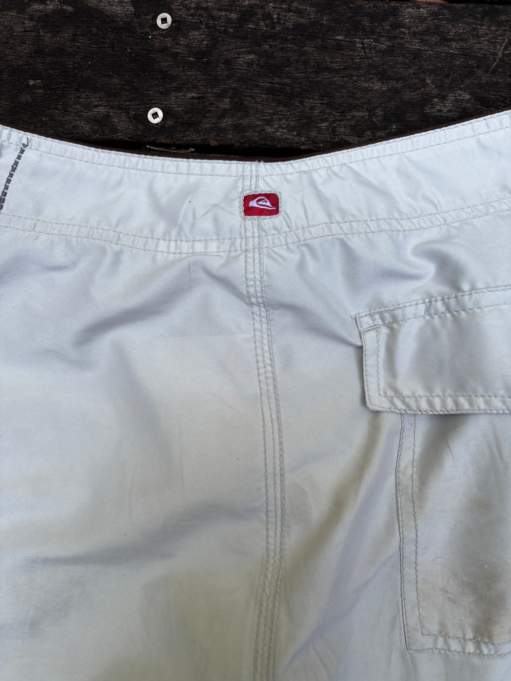 Y2K Quiksilver Board Shorts Size 32 Creme
