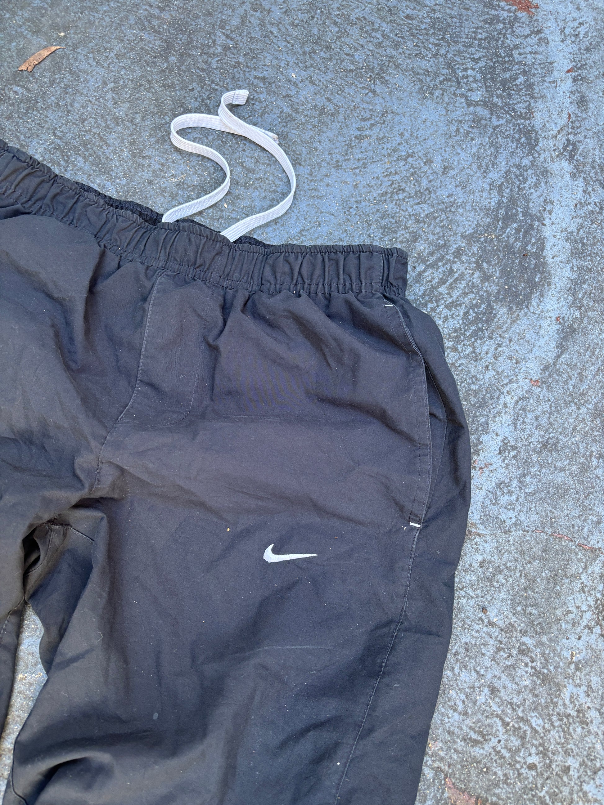 Classic Nike Track Pants Size S Black White Spell Out Detail Nylon Style Windbreakers