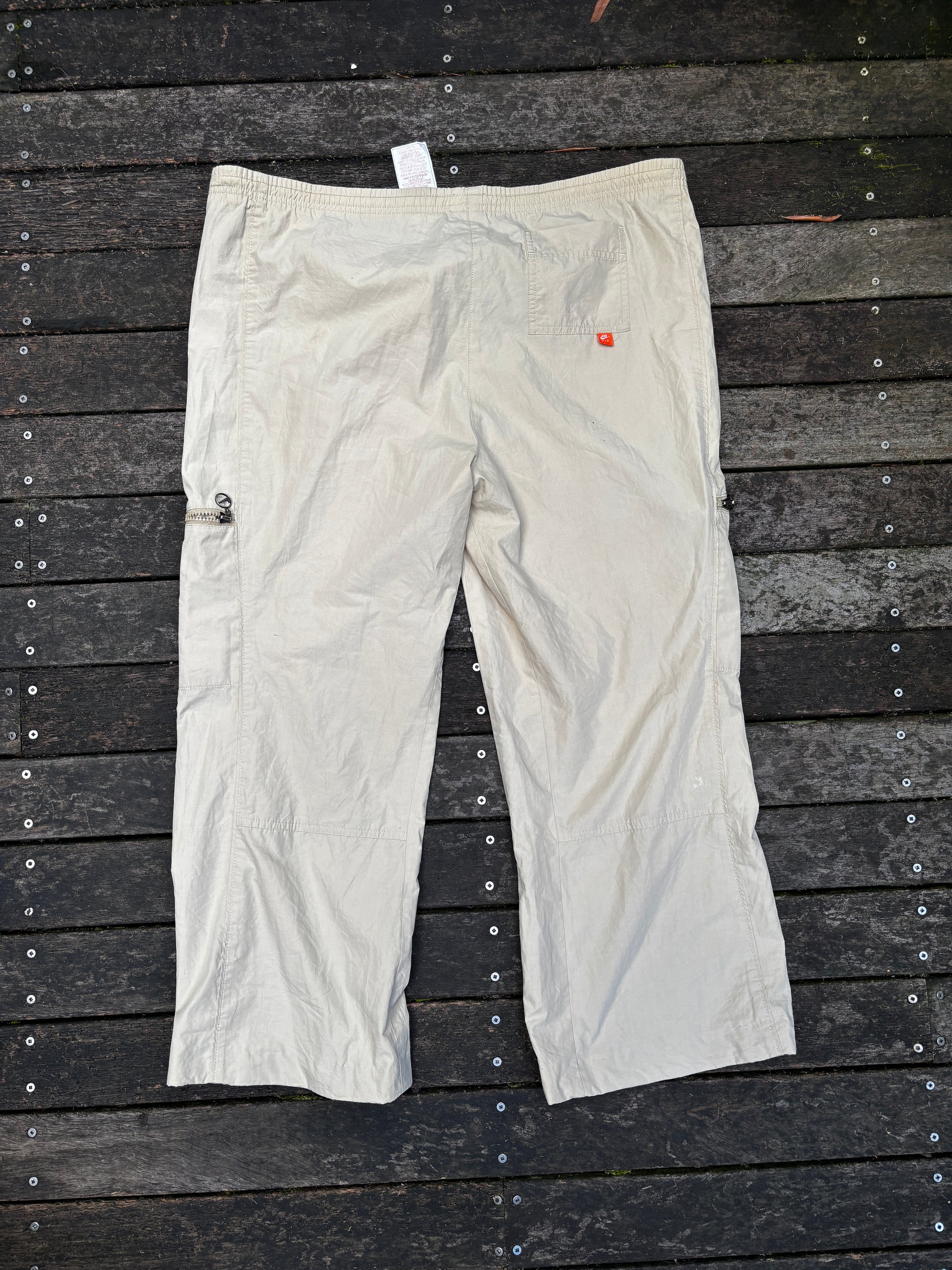 Vintage Y2K Nike 3/4 Pants Size XL Khaki Cargo