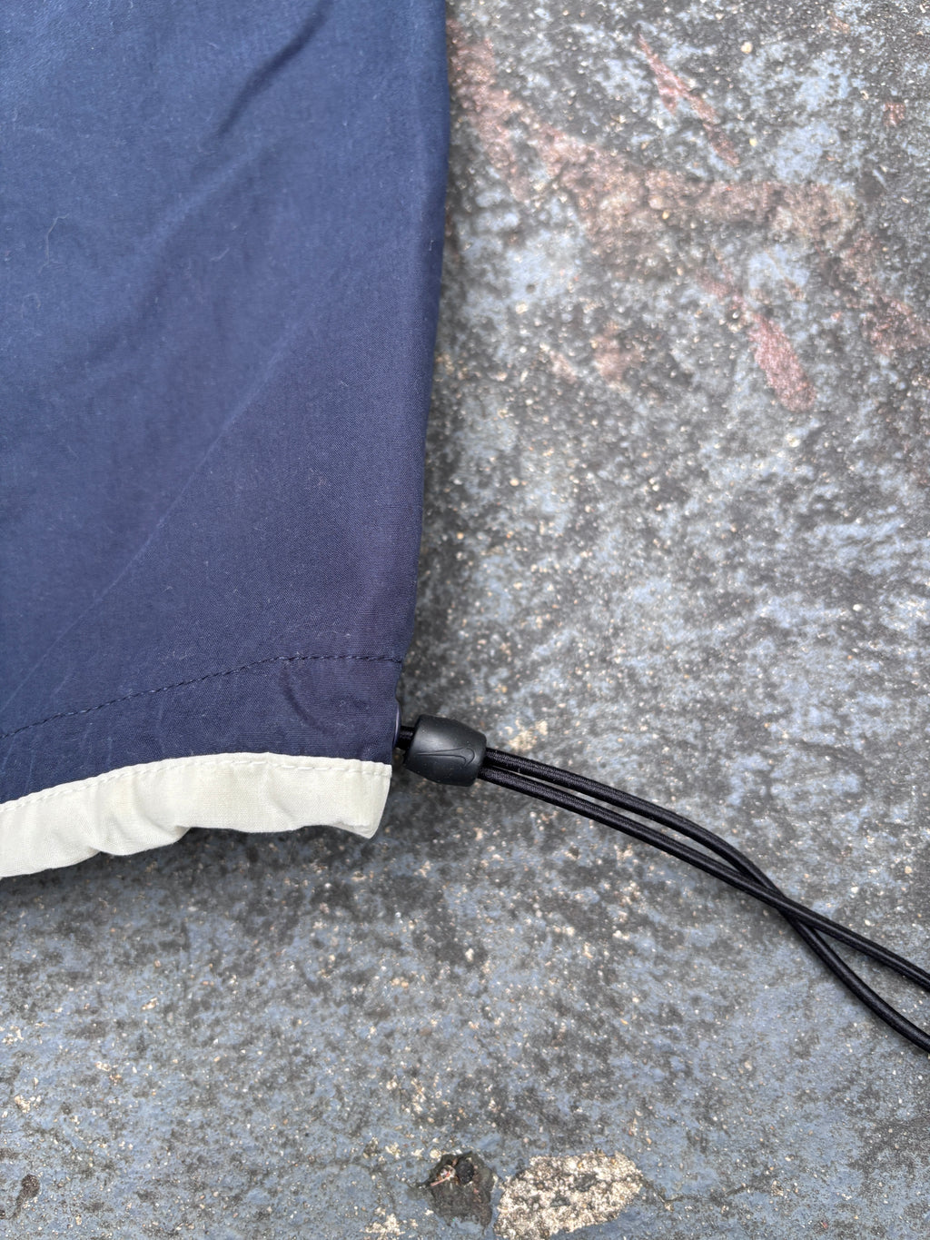 Vintage Y2K Nike Jacket Size S Navy Cream Detail Red Badge Full Zip Classic Windbreaker