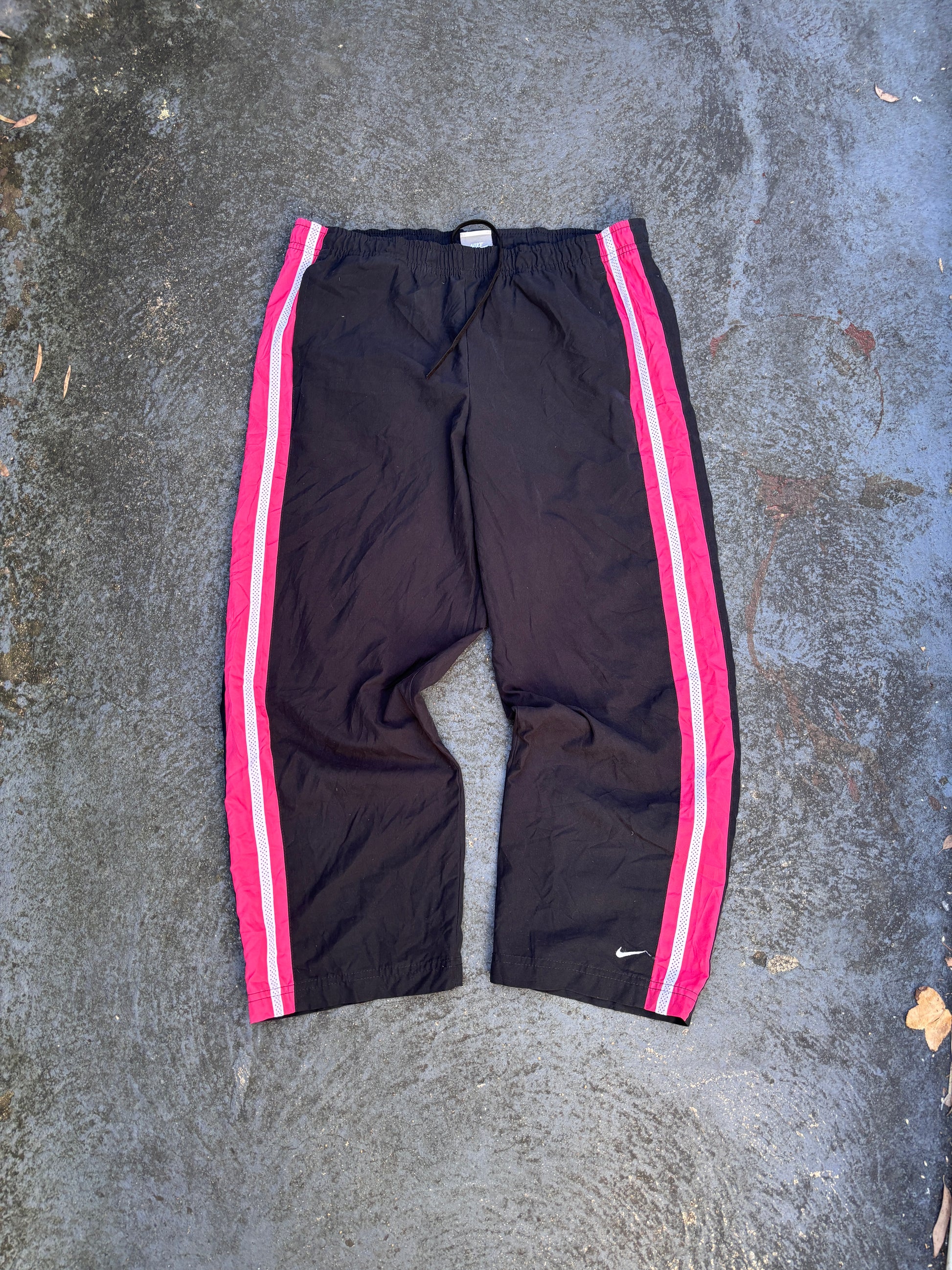 Vintage Y2K Nike 3/4 Track Pants Size S Black Pink White Detail Straight Leg