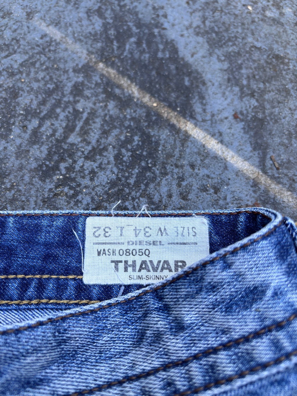 Diesel Jeans Size 34″ Blue Mid Wash Distressed Skinny Mohawk Tag Made in Tunisia
