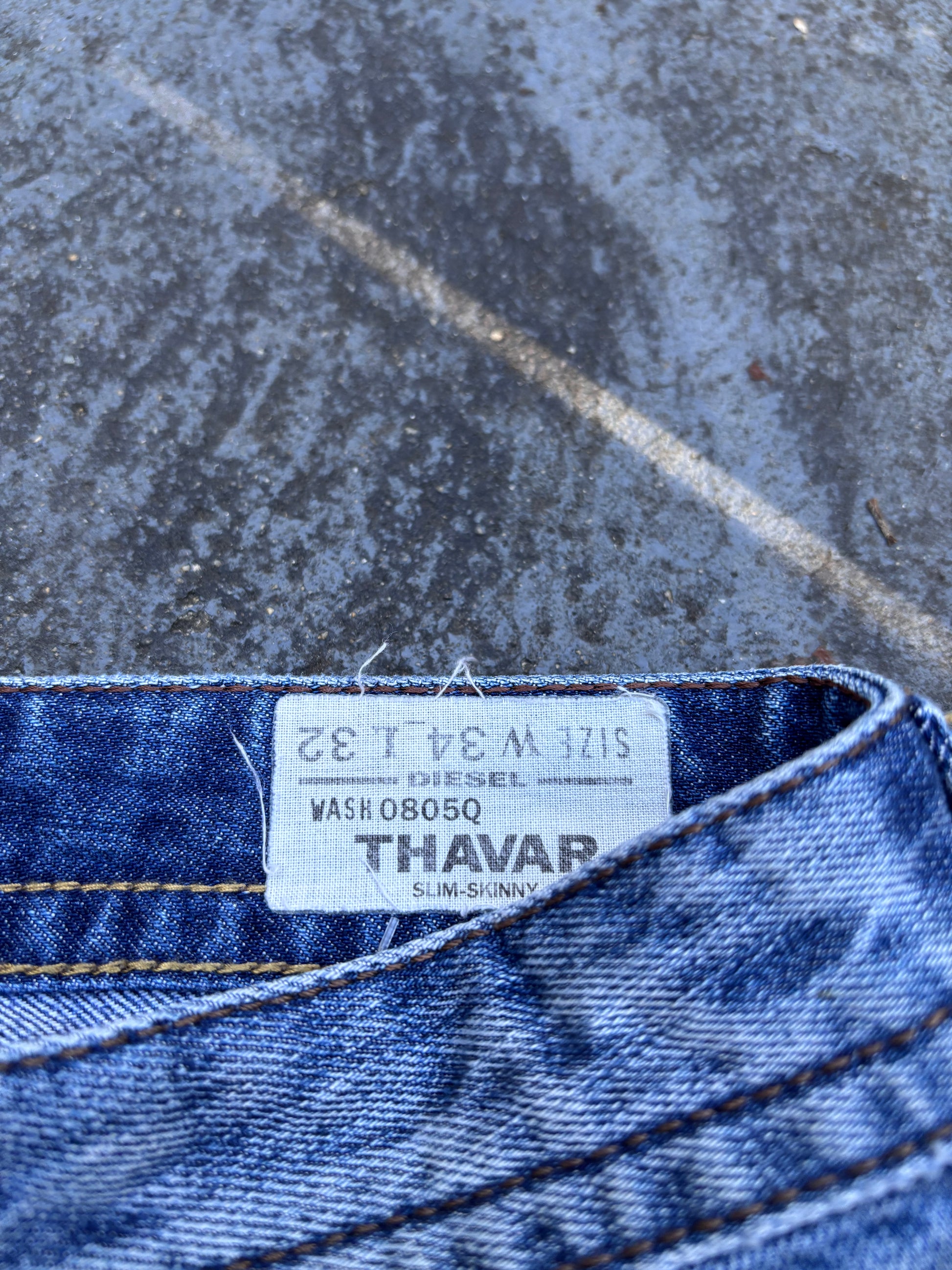 Diesel Jeans Size 34″ Blue Mid Wash Distressed Skinny Mohawk Tag Made in Tunisia