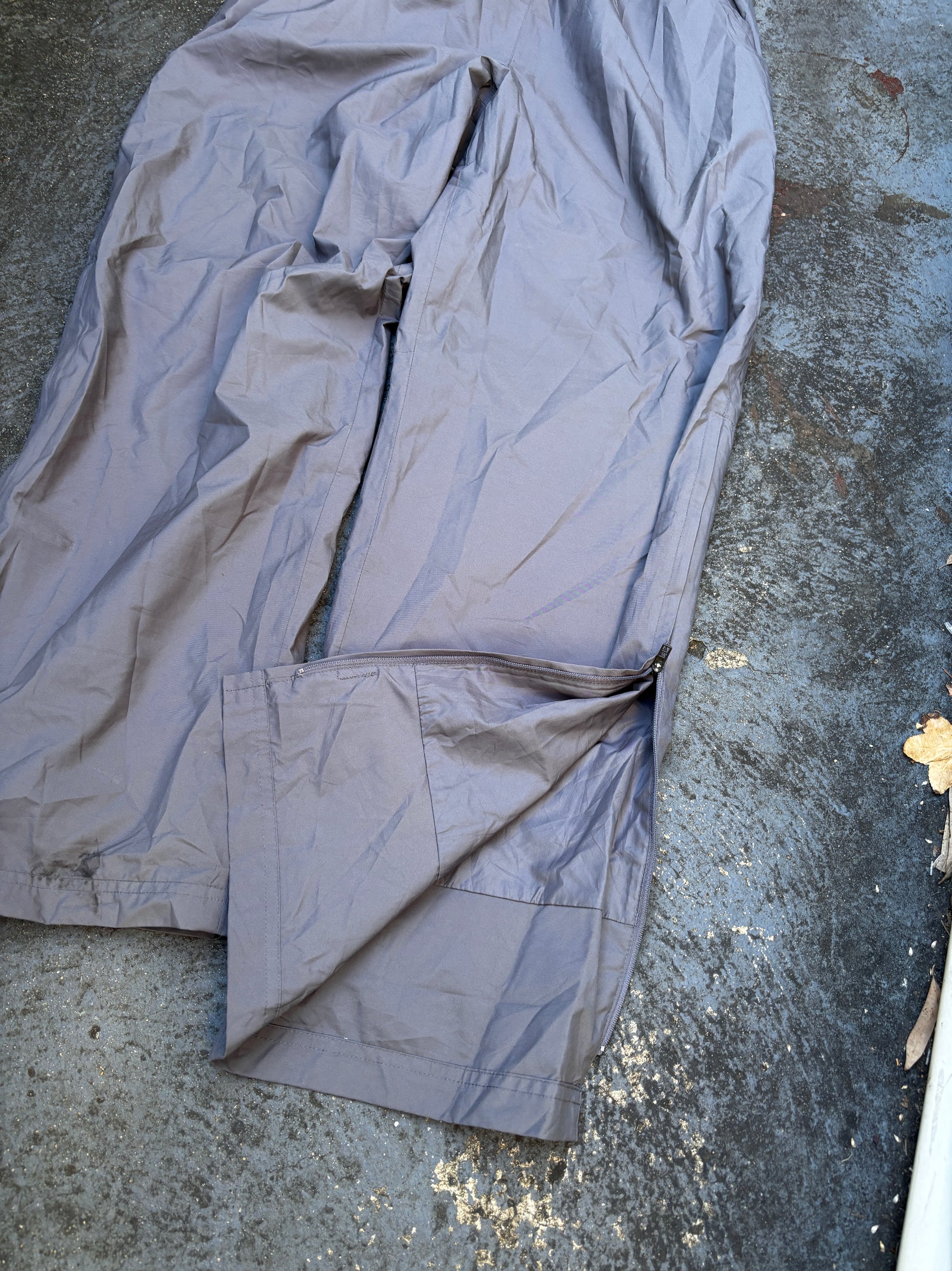 Vintage Y2K Nike Golf Track Pants Size L Grey Storm Fit Wide Leg Windbreakers