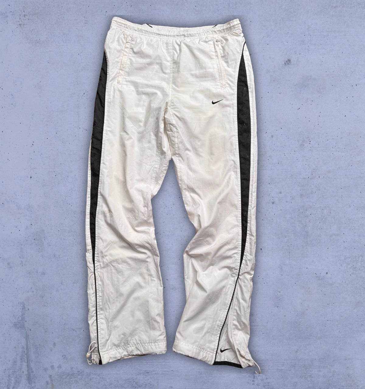 Vintage Y2K Nike Track Pants Women’s S/M White Black Nylon Wide Leg Bungee Ankle
