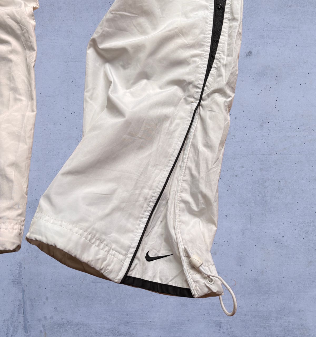 Vintage Y2K Nike Track Pants Women’s S/M White Black Nylon Wide Leg Bungee Ankle