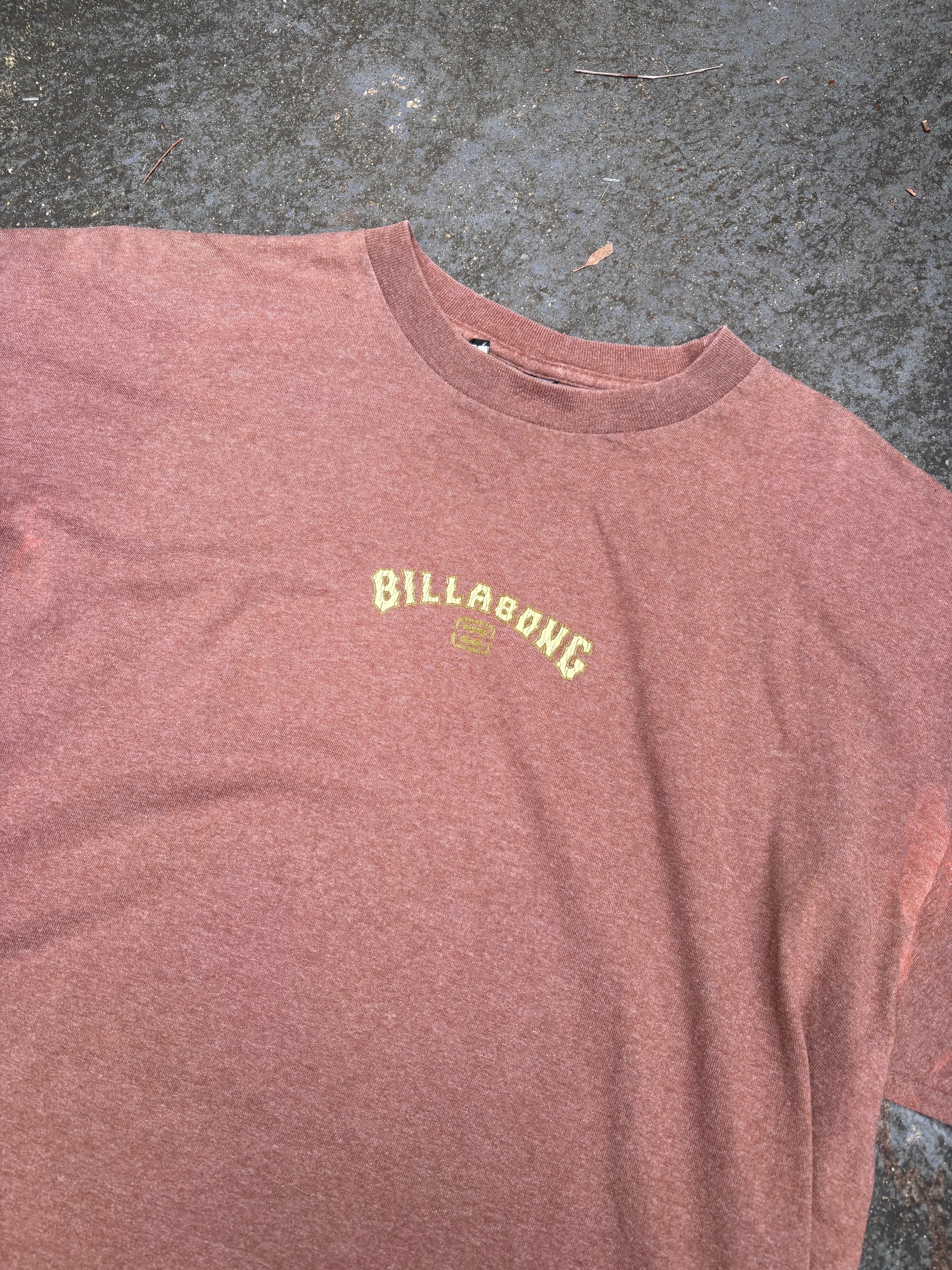 Vintage Y2K Billabong T-shirt Size L Brown Large Spell Out Logo Crew Neck