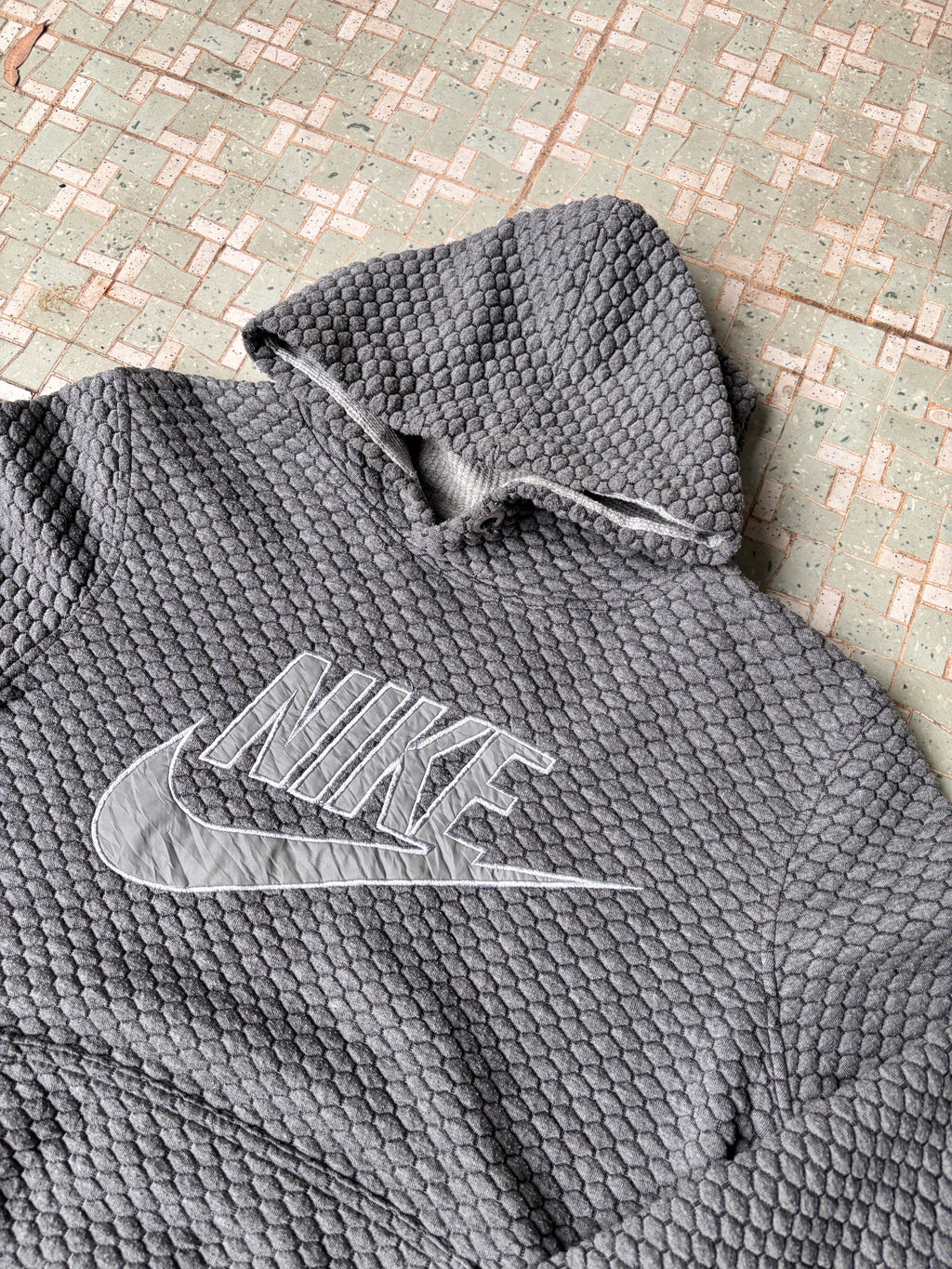 Vintage Nike Spell Out Hoodie Size M Grey Waffle Textured Fleece Jumper