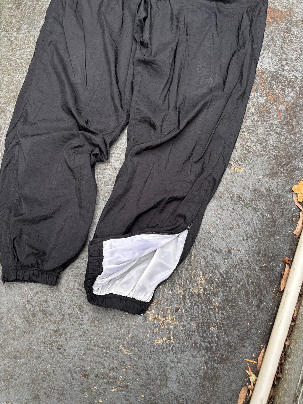 Vintage 90s Nike Track Pants Size M Double Black Swoosh Classic Nylon Windbreakers