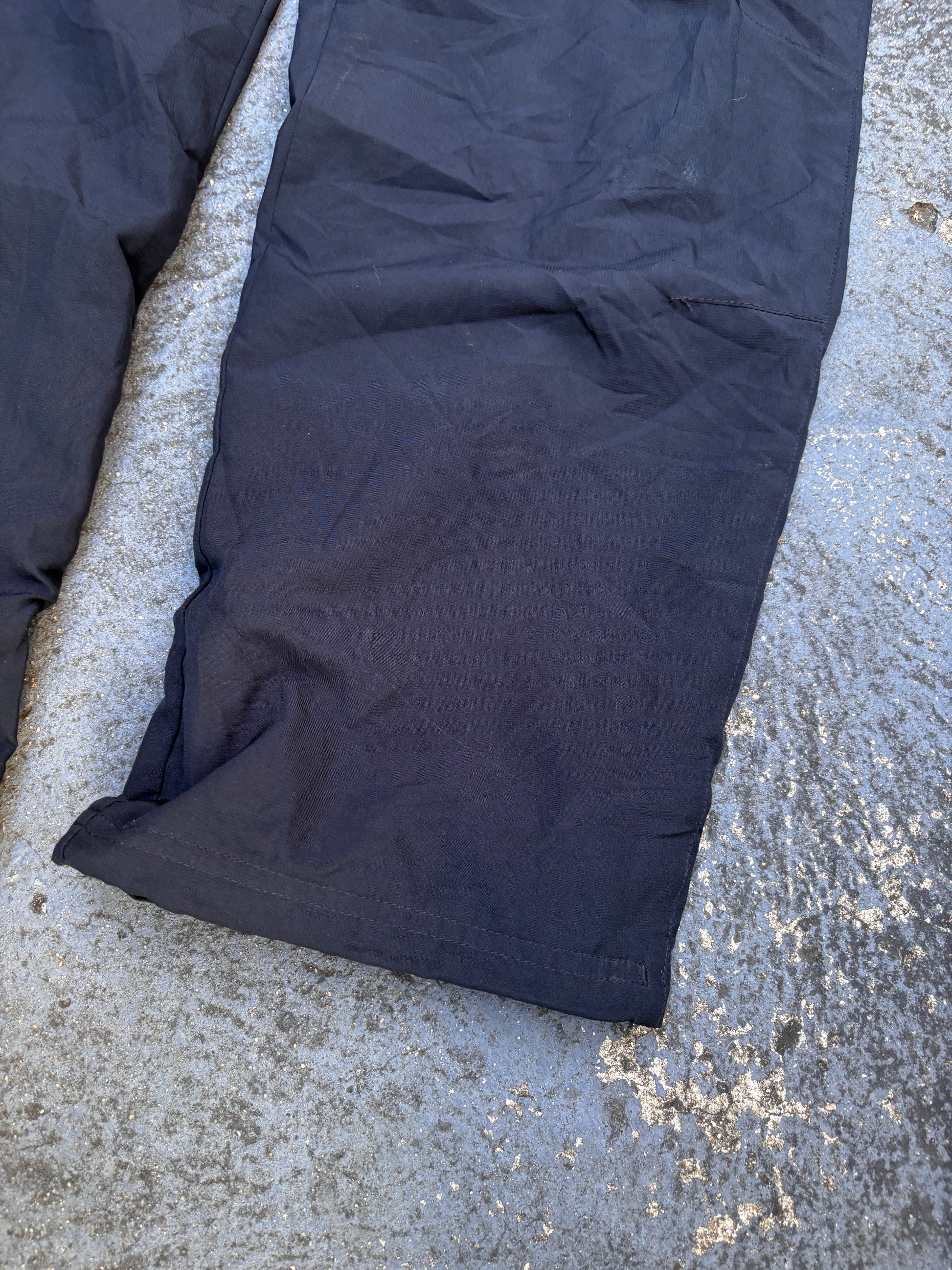Vintage Y2K Nike Track Pants Sz M Black White Swoosh Classic Nylon Windbreakers