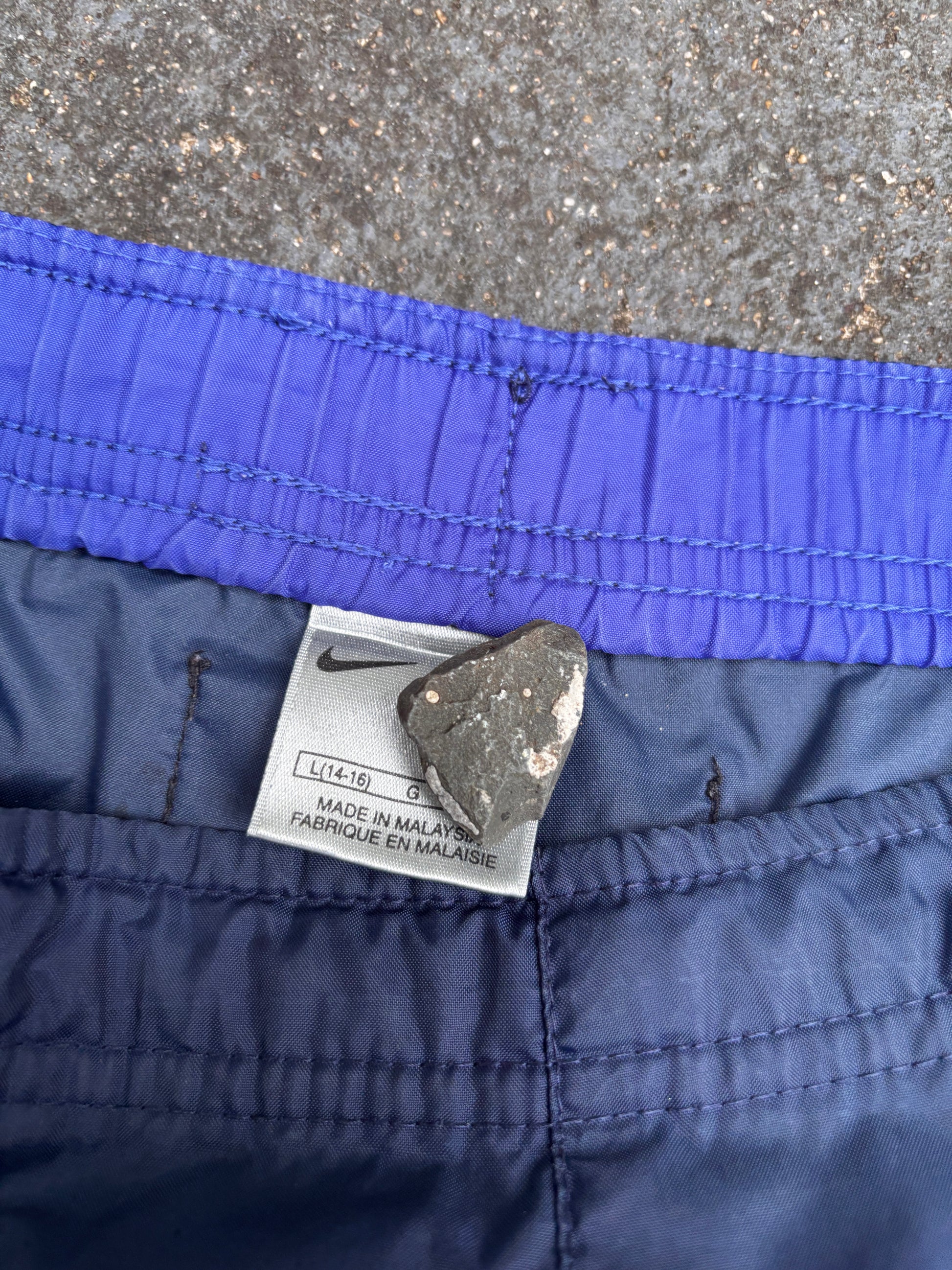 Vintage Y2K Nike Track Pants L Navy White Swoosh Spell Out Classic Windbreakers
