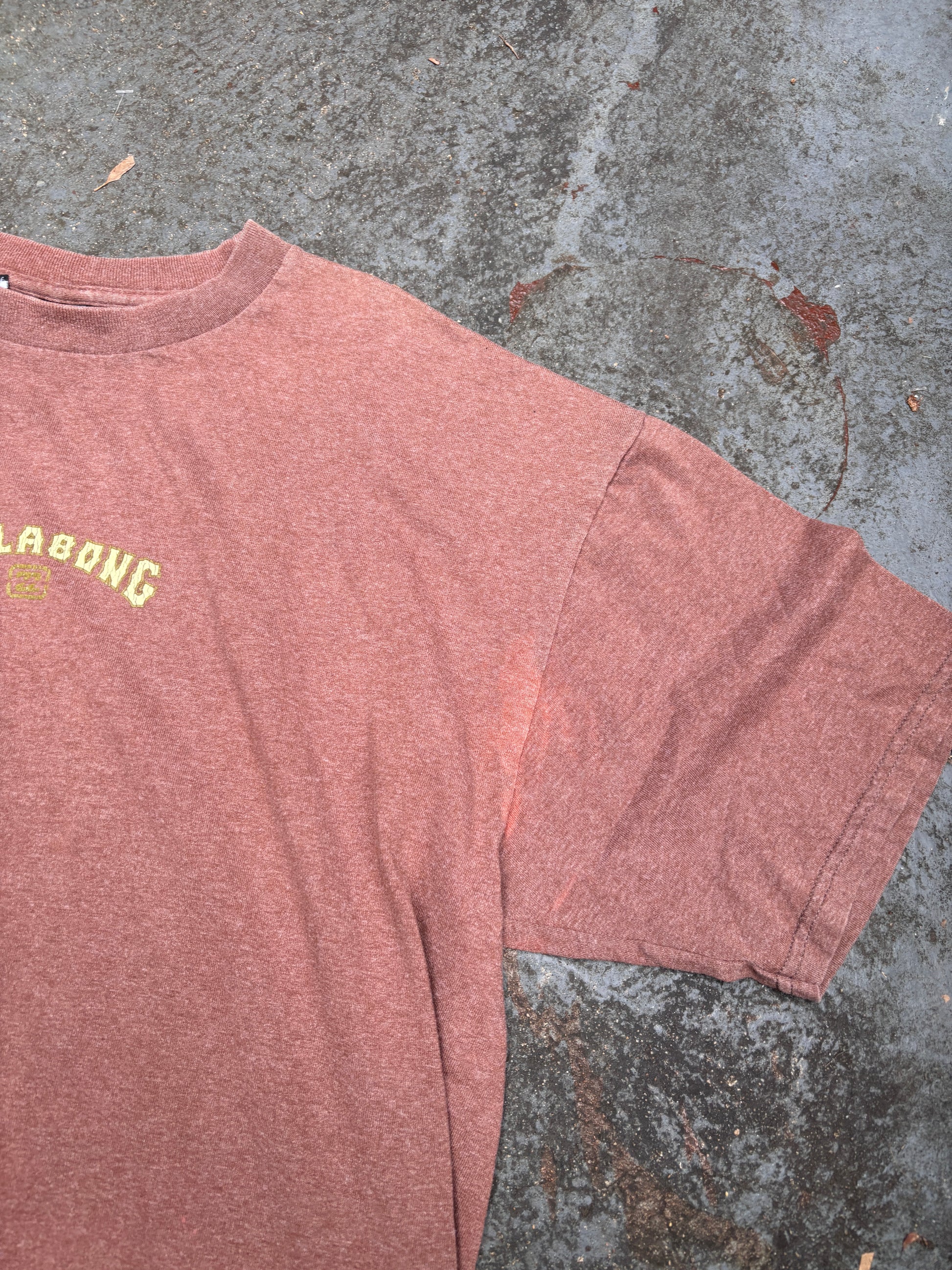 Vintage Y2K Billabong T-shirt Size L Brown Large Spell Out Logo Crew Neck