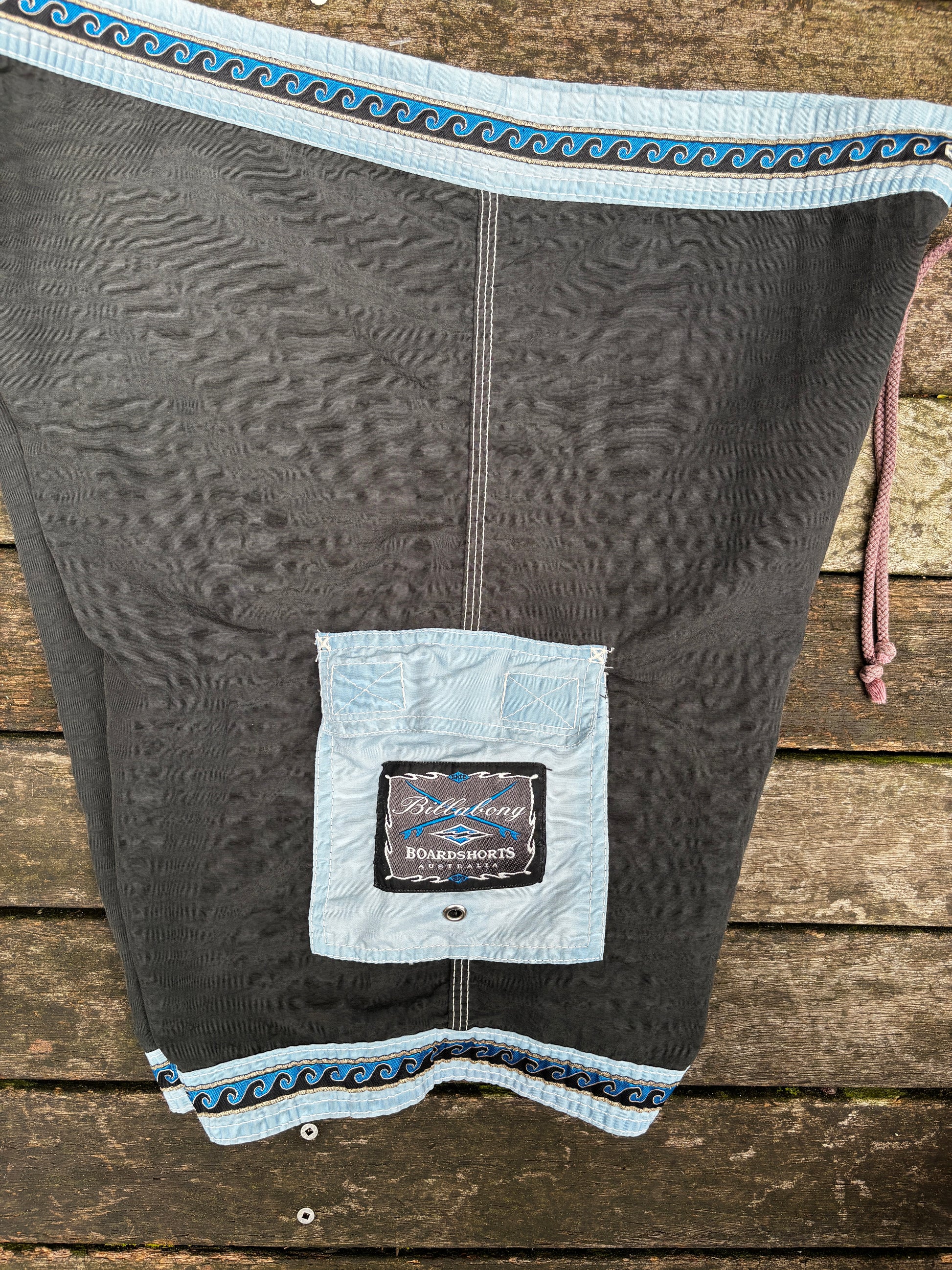 Vintage 90s Billabong Board Shorts Size 32