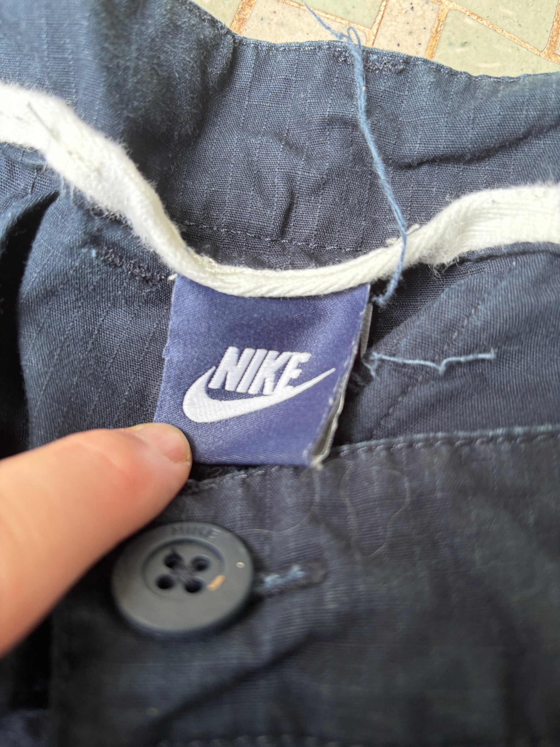 Vintage Y2K Nike Cargo Shorts Size 32 Navy Embroidered Swoosh Faded Cotton