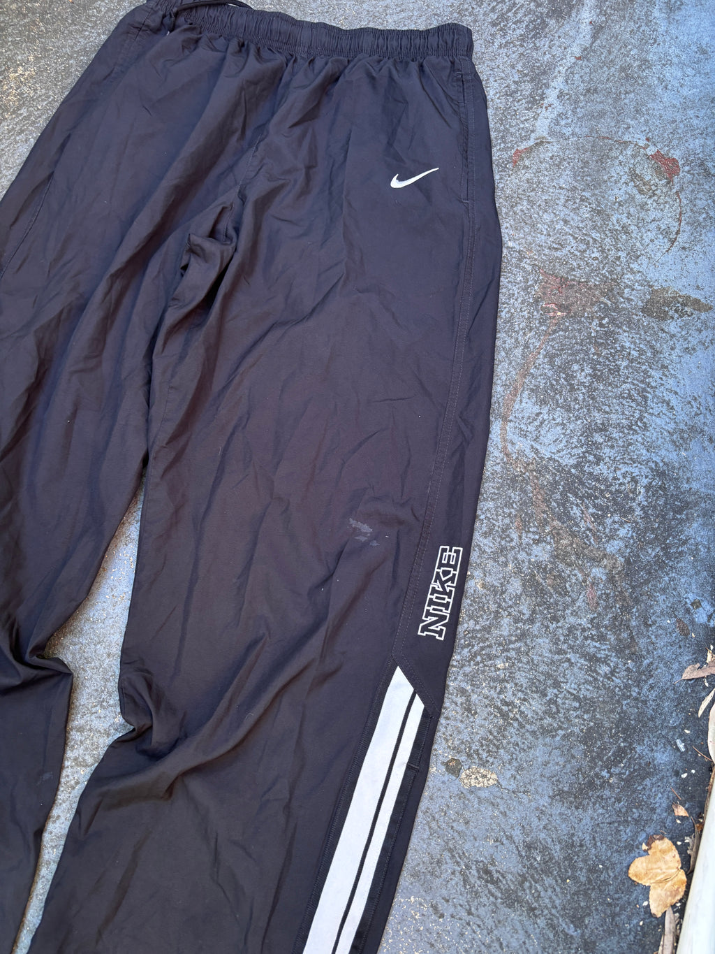 Vintage Y2K Nike Track Pants Sz L Black Spell Out Logo White Detail Windbreaker