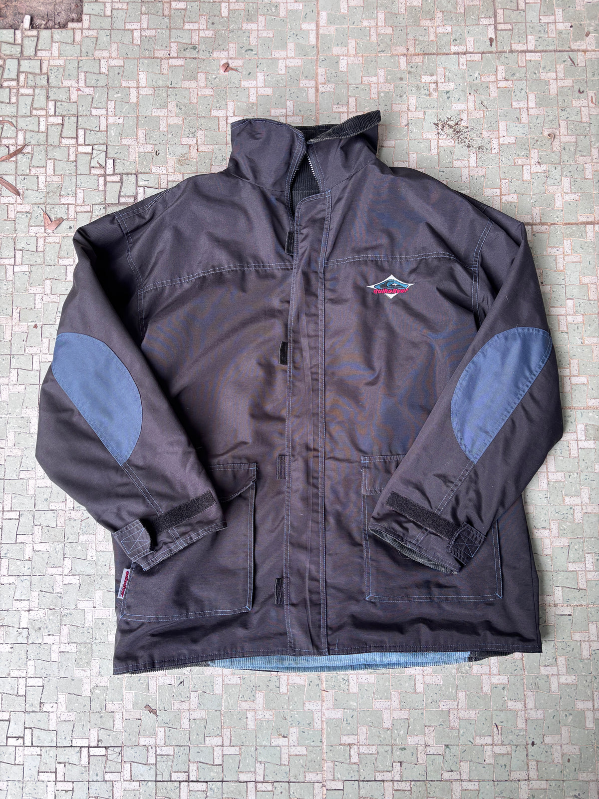 Vintage 90s Quiksilver Reversible Heavy Jacket Size XL Black Blue Corduroy Nylon