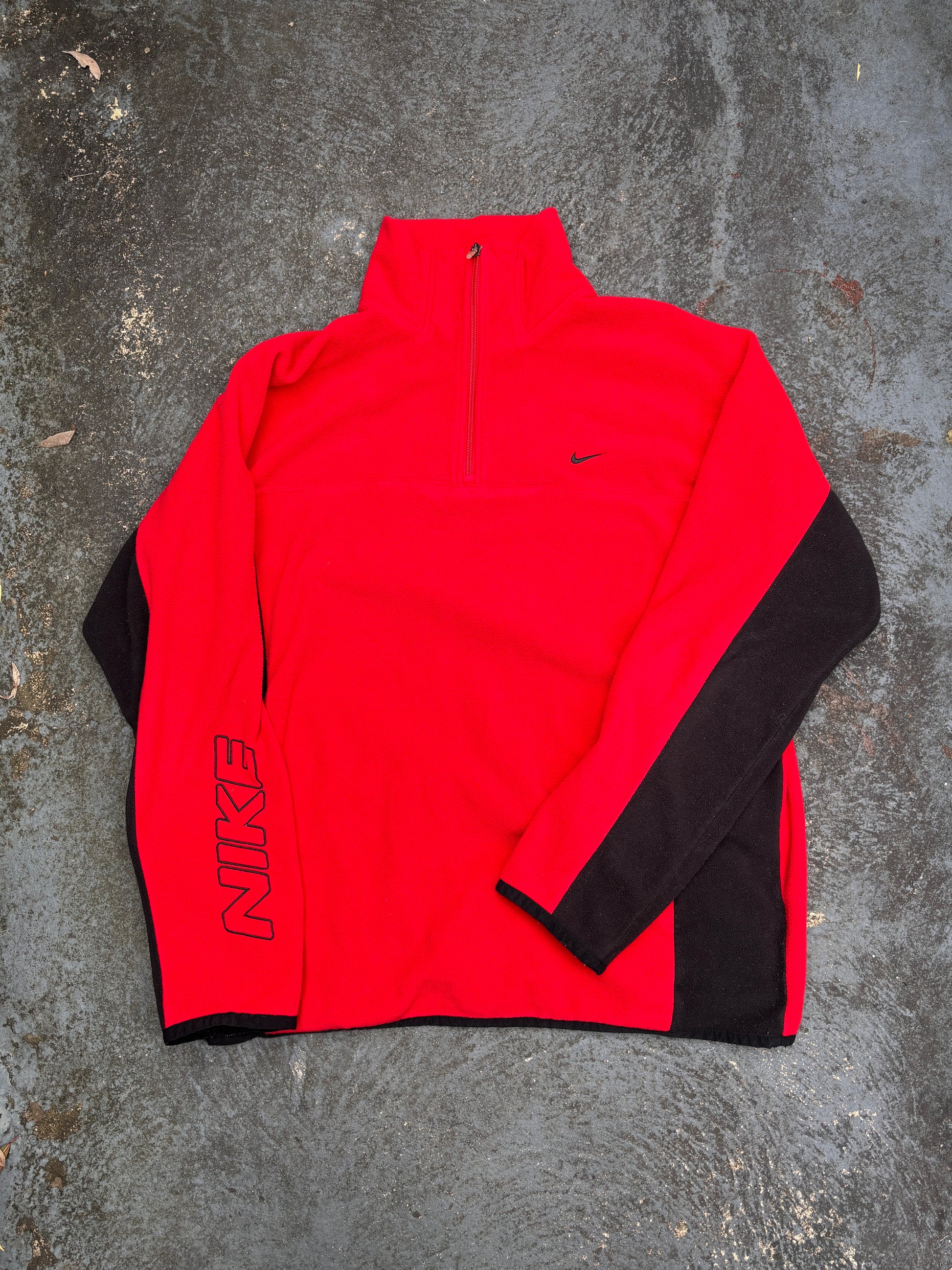 Vintage Y2K Nike Jumper Size XL Red Black Detail Spell Out 1/4 Zip Fleece