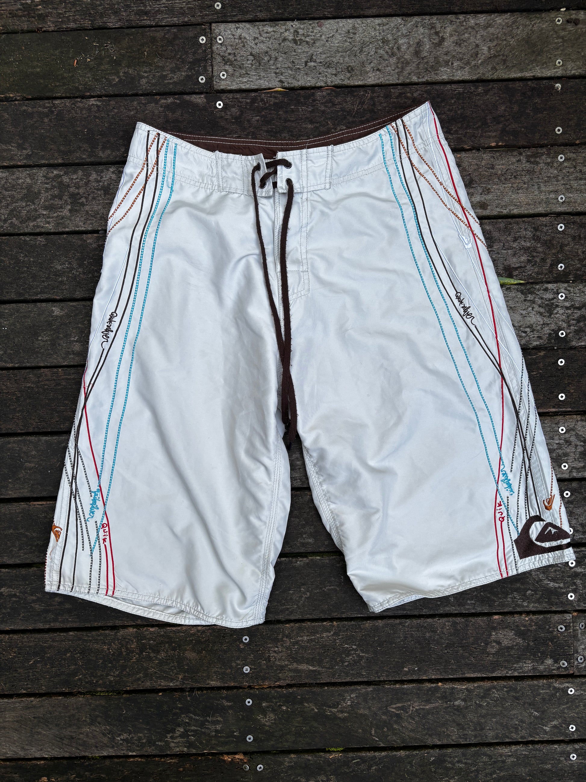 Vintage 90s Quiksilver Board Shorts Size 32 Creme