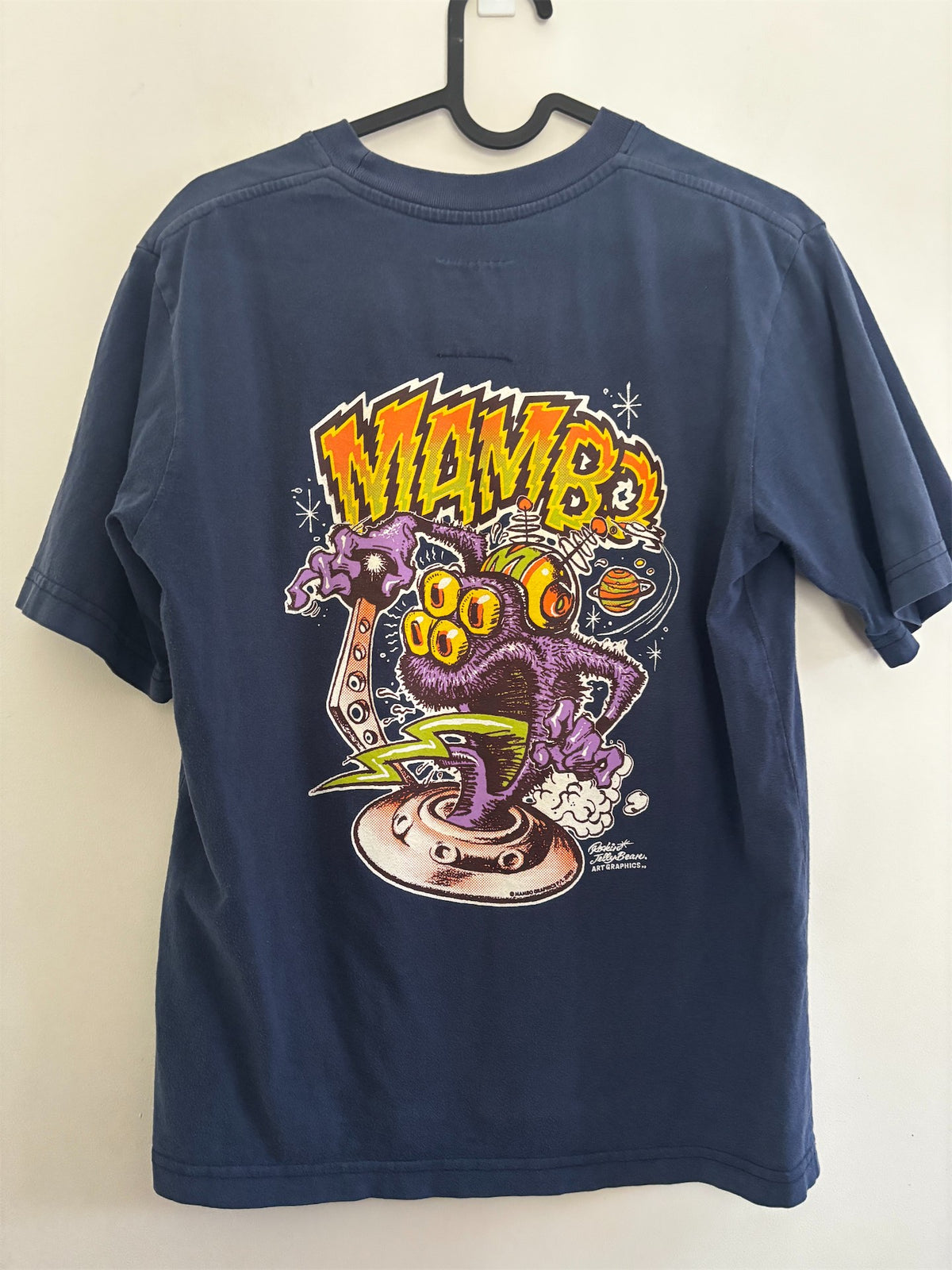 Vintage Y2K Mambo Rockin Jelly Bean T-Shirt Size Small 2003 Graphic Release