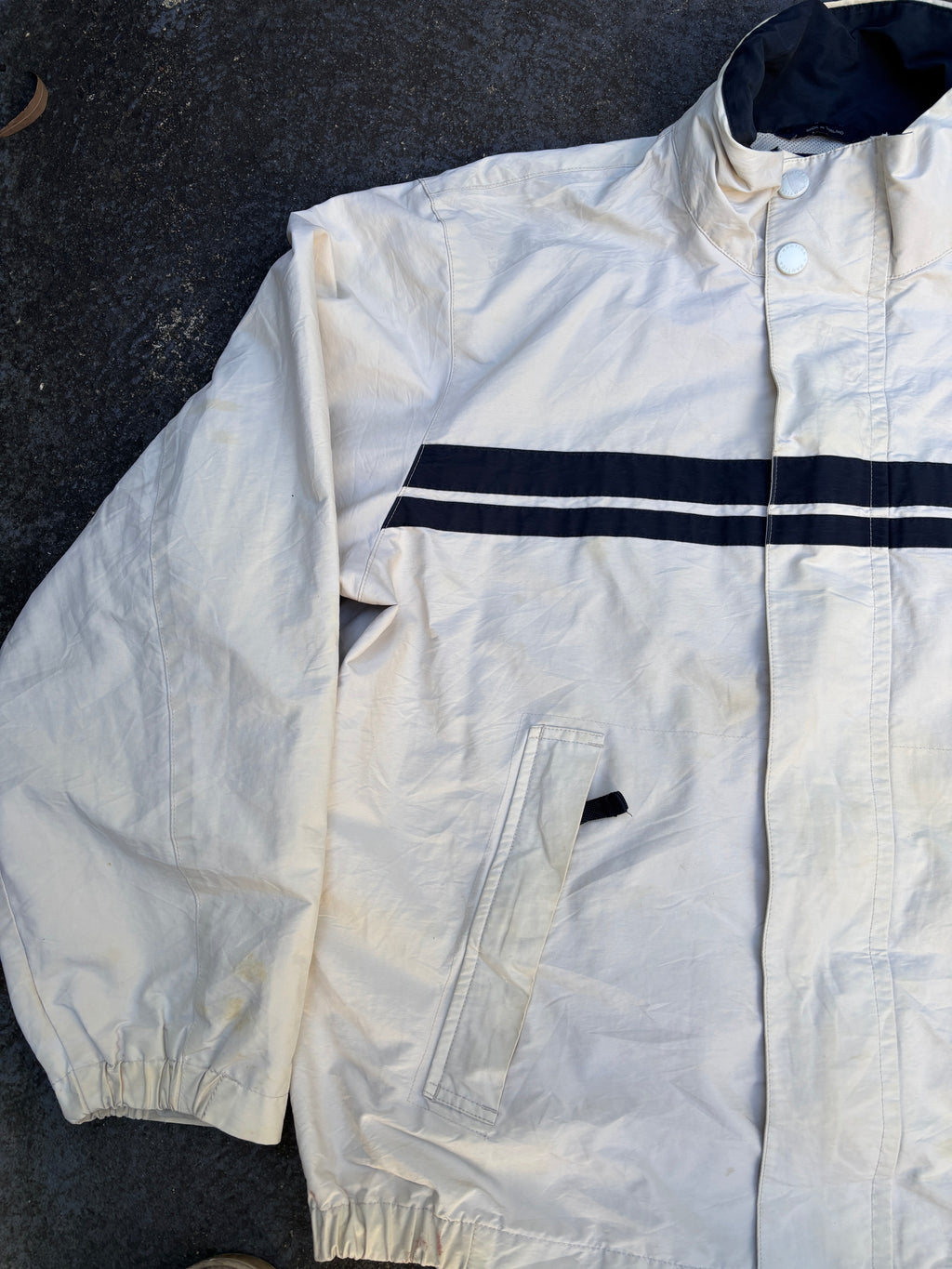 Nautica Sailing Jacket Size M Beige Navy Stripe Spinnaker Yacht Logo Windbreaker