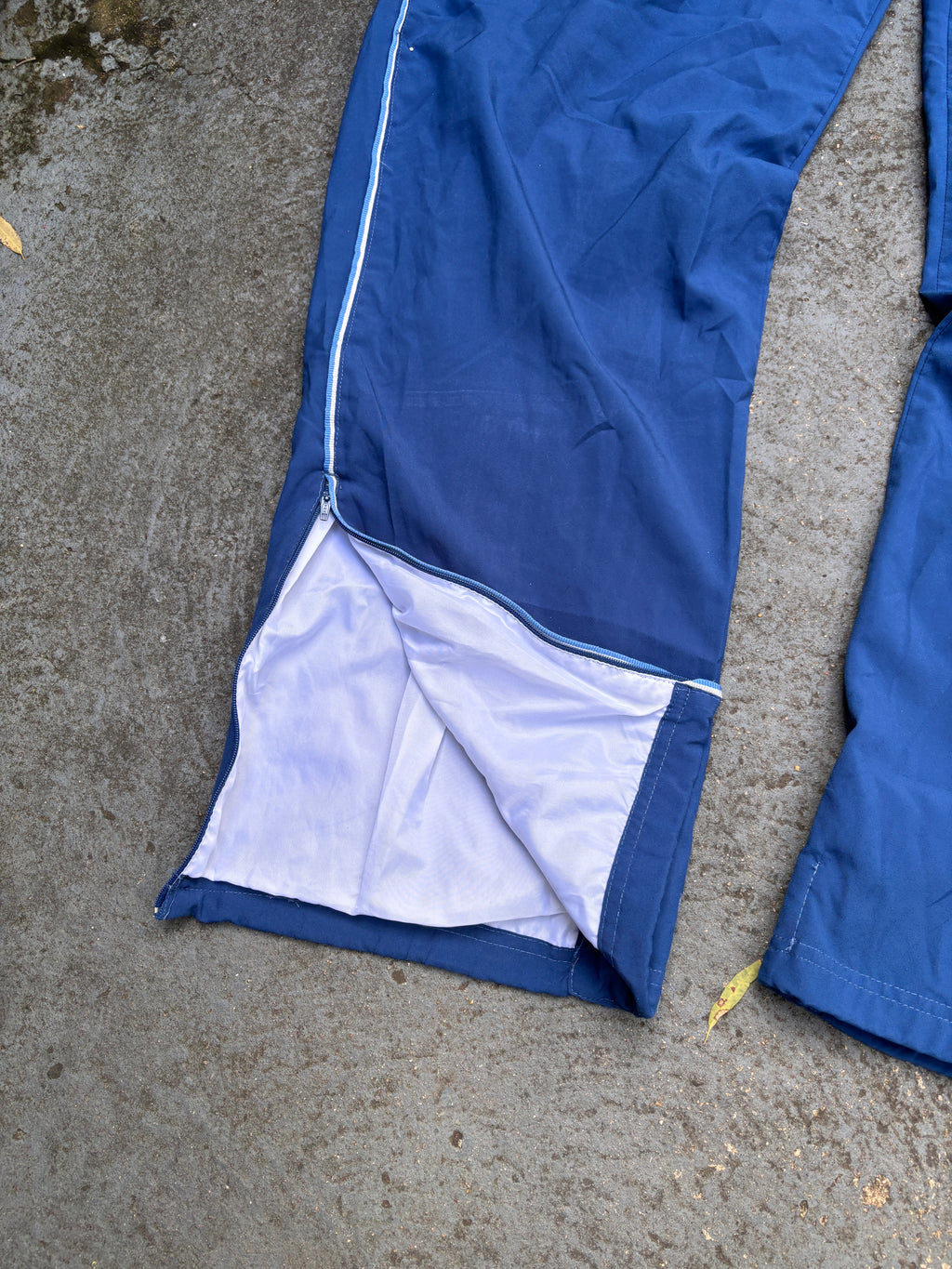 Vintage Y2K Nike Tracksuit Set Size XL White Blue Detail Jacket Blue Track Pants