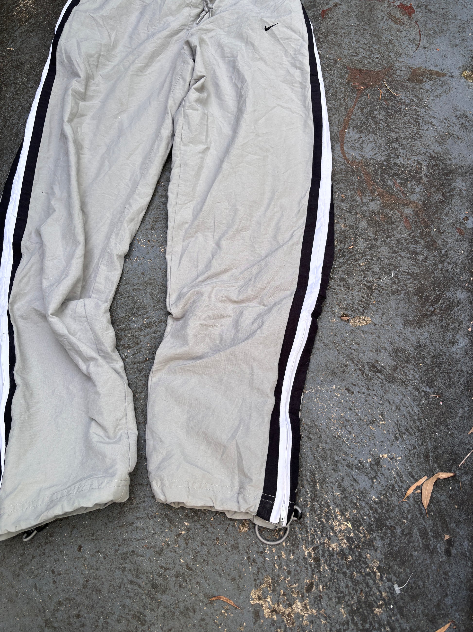 Vintage Y2K Nike Track Pants Size S Grey Black Detail Bungee Waist Cuff Windbreakers