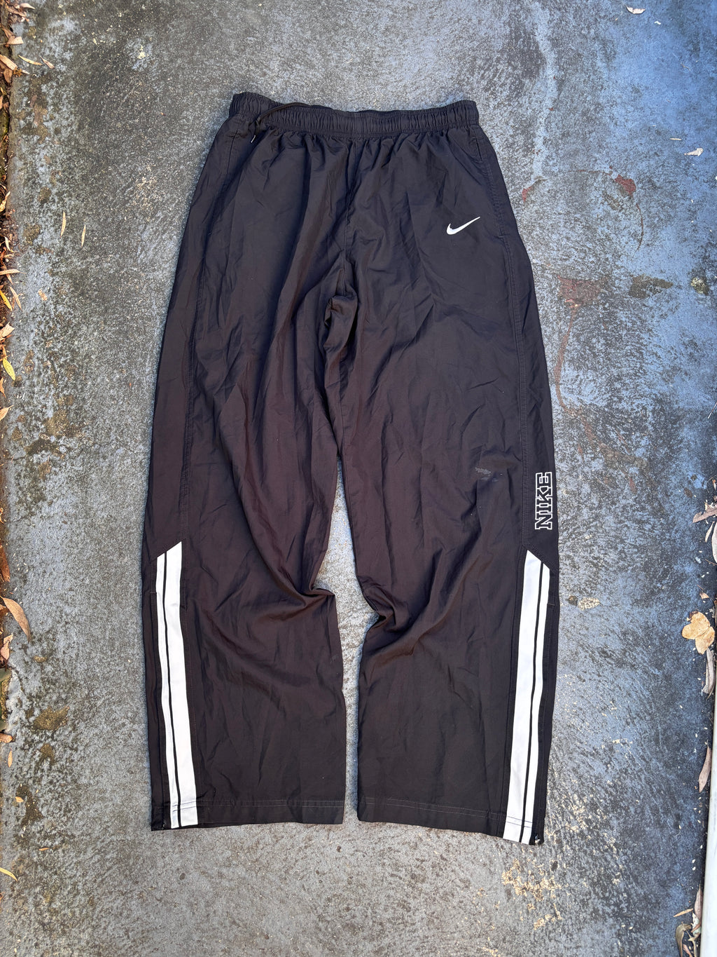 Vintage Y2K Nike Track Pants Sz L Black Spell Out Logo White Detail Windbreaker