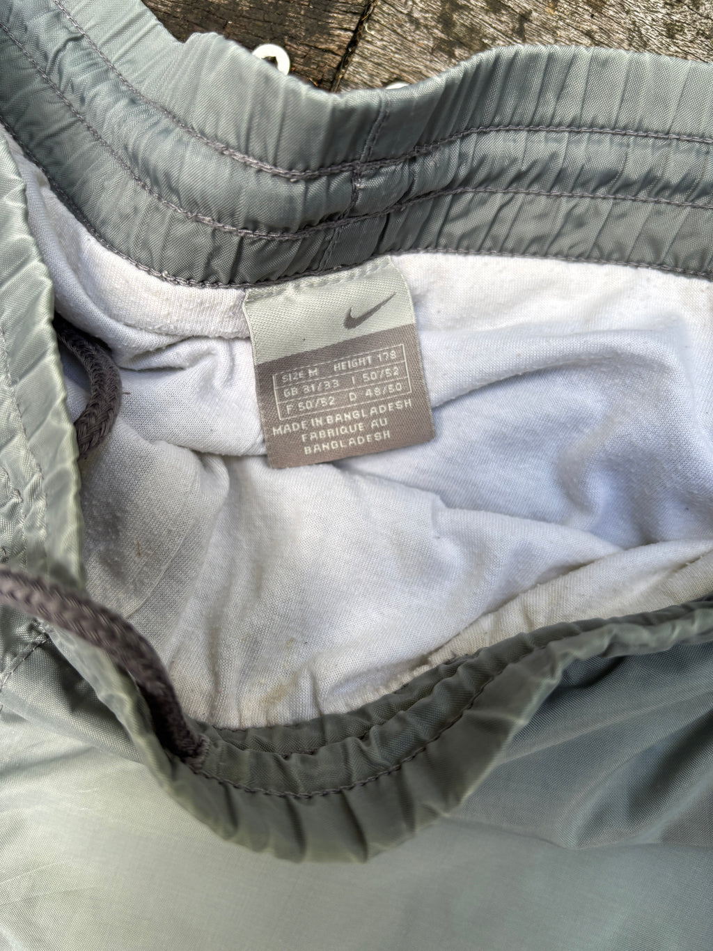 Classic Nike Track Pants Size M Green Grey Nylon Windbreakers