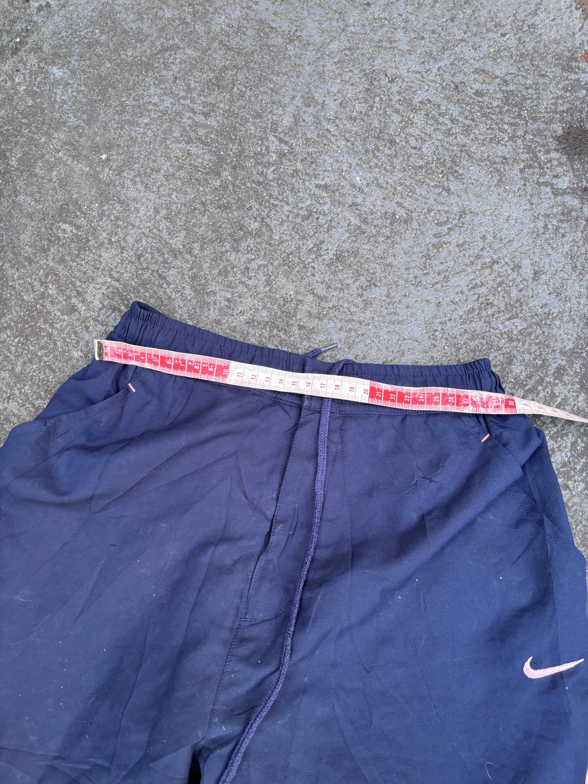 Vintage Y2K Nike Shorts Women’s XS Navy Pink Detail & Swoosh Baggy Wide Leg
