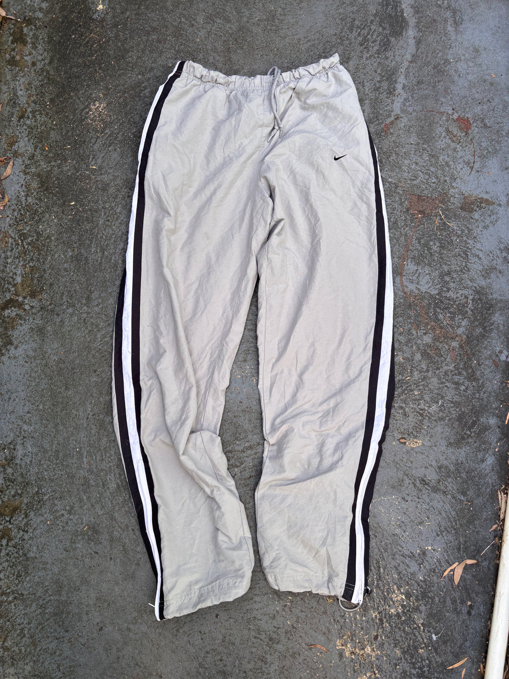 Vintage Y2K Nike Track Pants Size S Grey Black Detail Bungee Waist Cuff Windbreakers